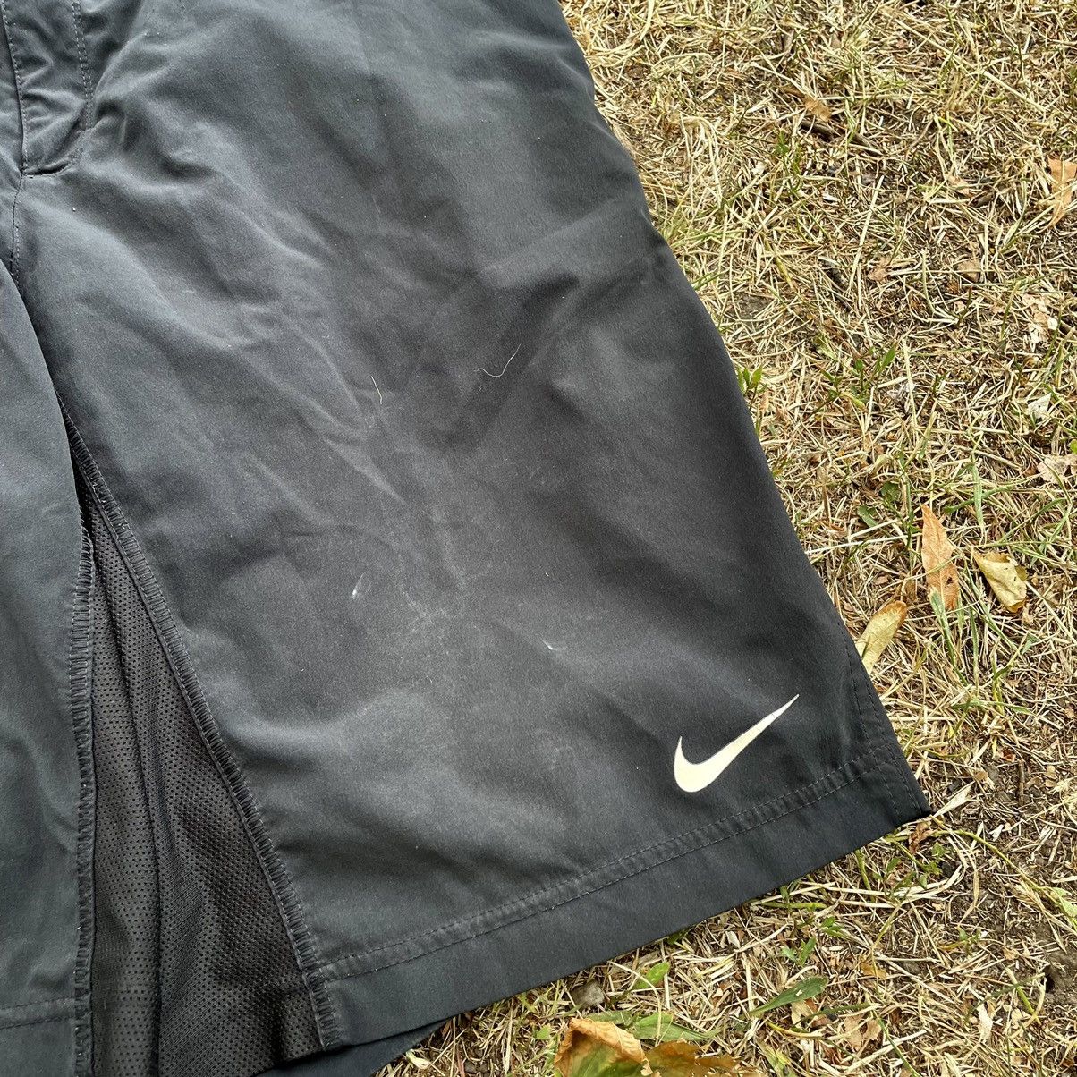 Nike 90's Vintage Nike shorts vintage nike trunks swim shorts M Size US 32 / EU 48 - 4 Thumbnail