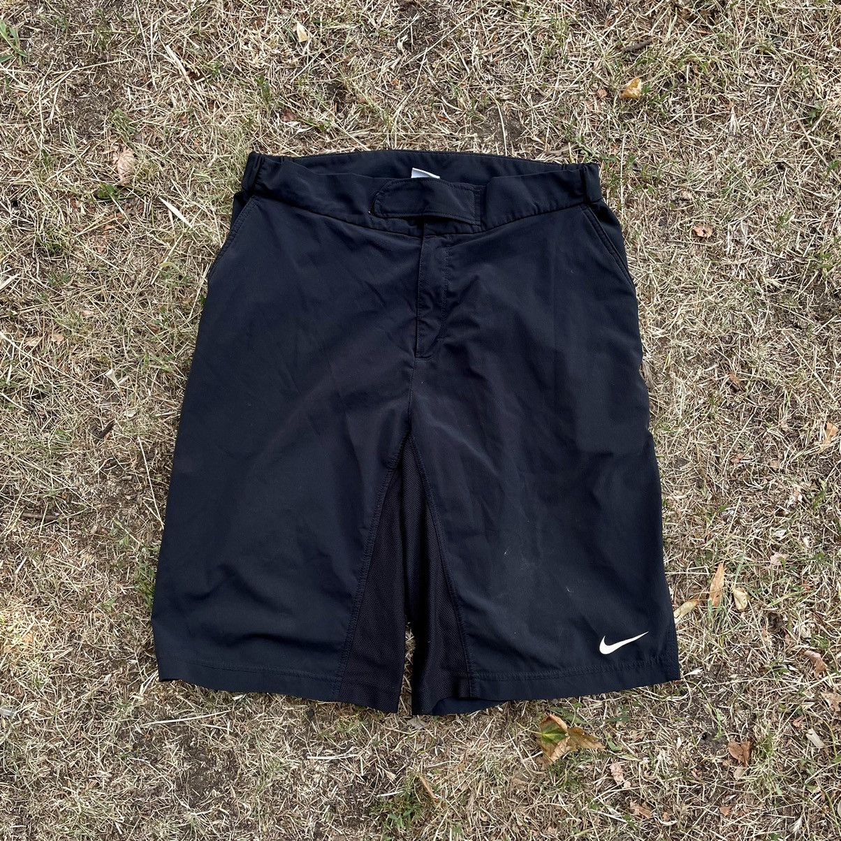 Nike 90's Vintage Nike shorts vintage nike trunks swim shorts M Size US 32 / EU 48 - 1 Thumbnail