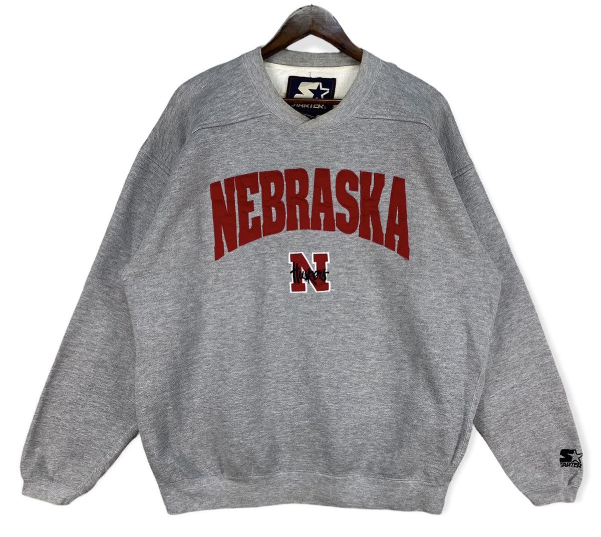 Image of Vintage Nebraska Huskers Sweatshirt in Grey, Men's (Size Large)