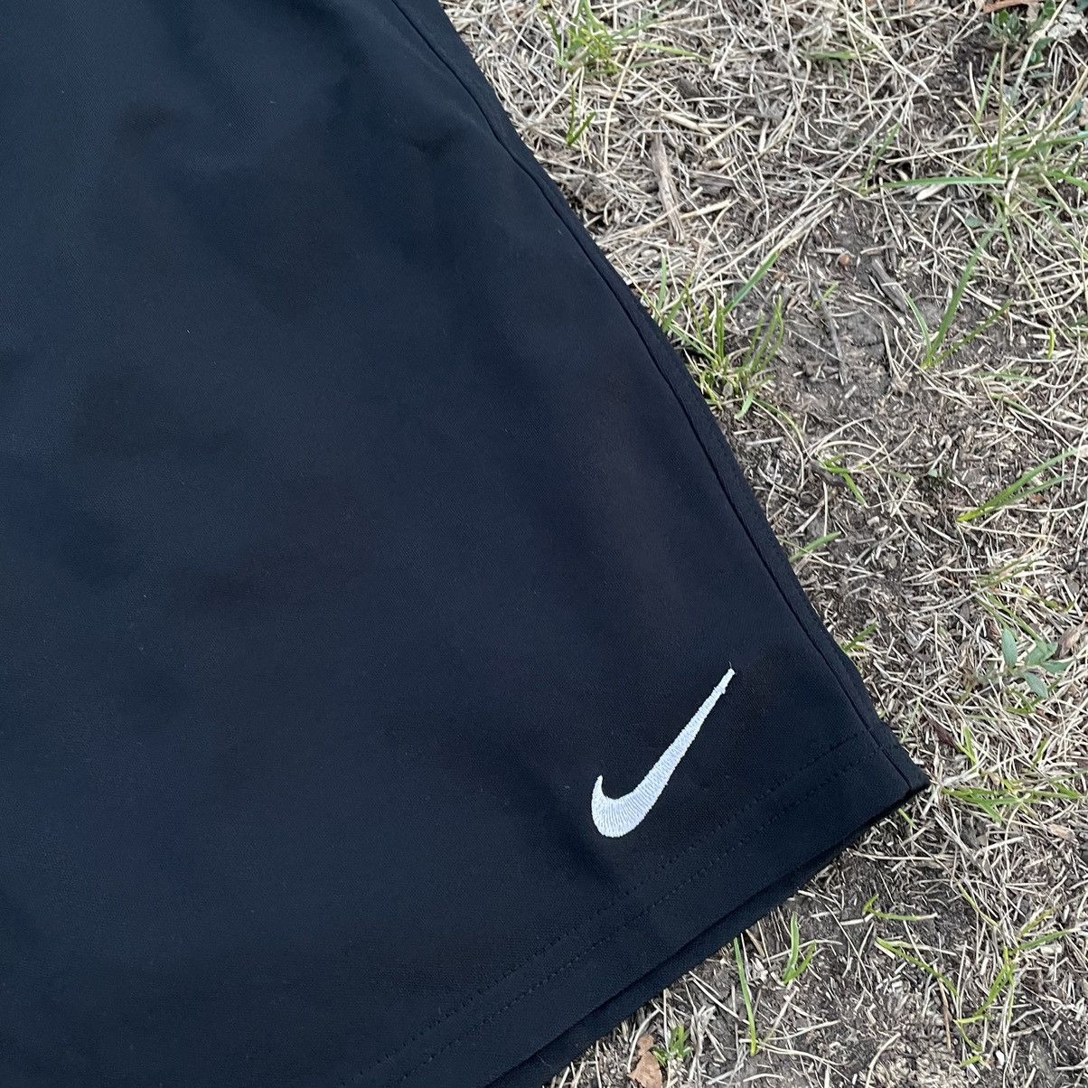 Vintage Vintage 90s Nike Swoosh Shorts Streetwear Skate Sun Faded 34 Size US 34 / EU 50 - 3 Thumbnail
