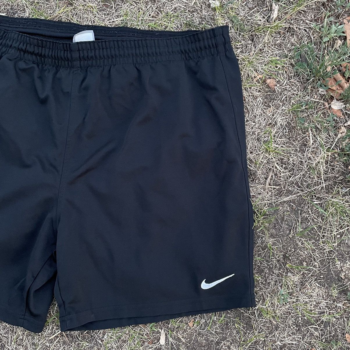Vintage Vintage 90s Nike Swoosh Shorts Streetwear Skate Sun Faded 34 Size US 34 / EU 50 - 2 Thumbnail