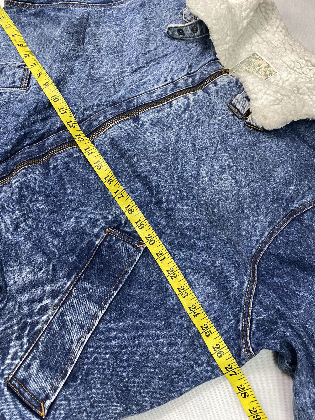 Vintage Vintage Hot Crew Sherpa Denim Jacket Size US L / EU 52-54 / 3 - 18 Thumbnail