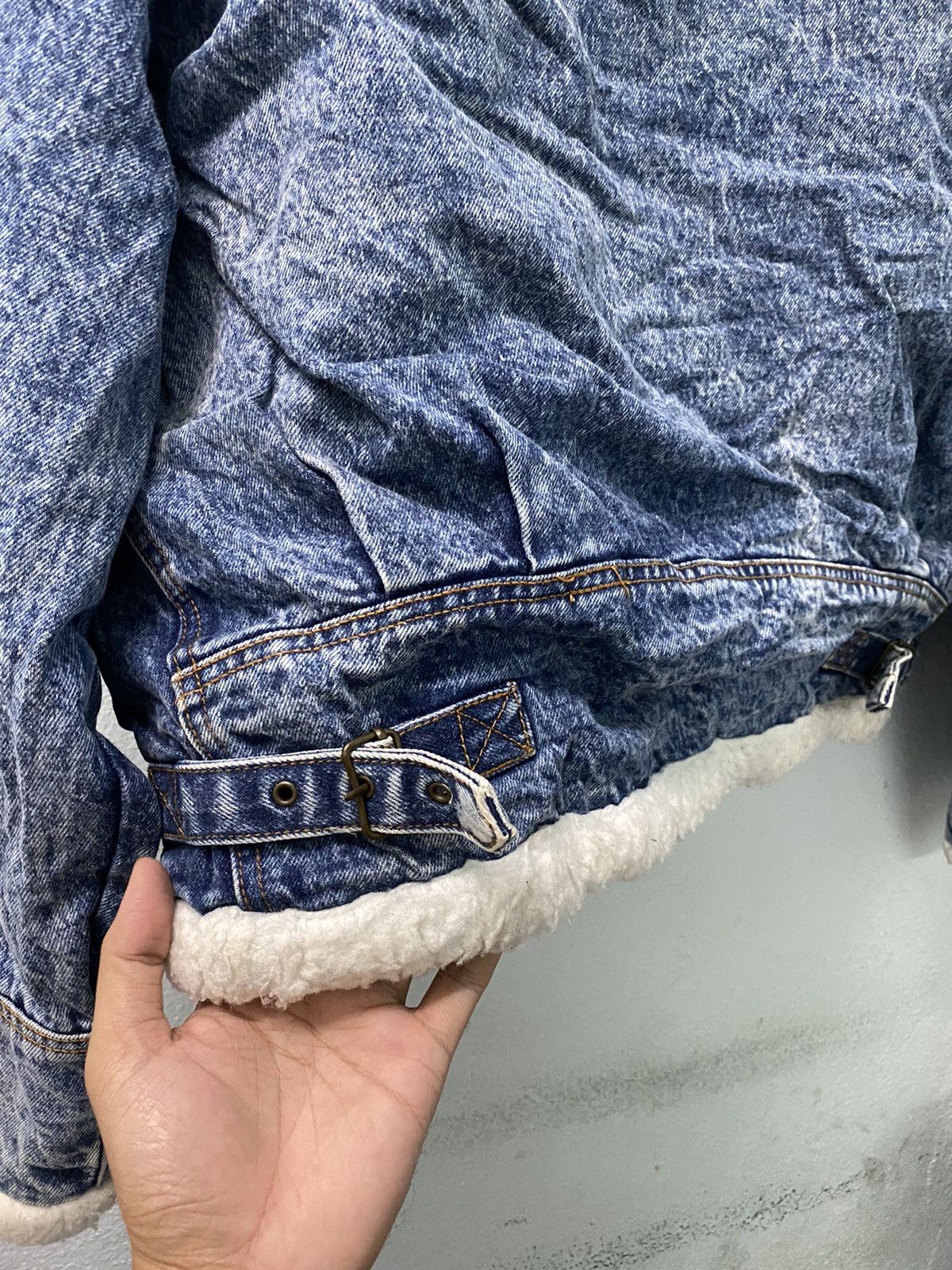 Vintage Vintage Hot Crew Sherpa Denim Jacket Size US L / EU 52-54 / 3 - 16 Thumbnail