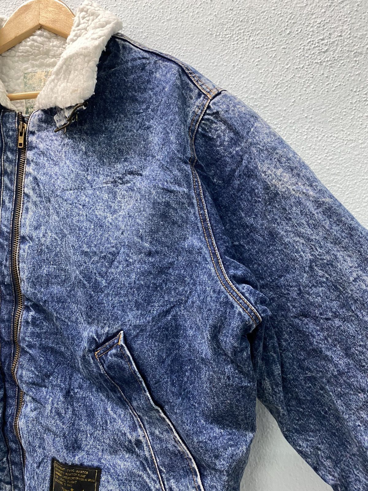 Vintage Vintage Hot Crew Sherpa Denim Jacket Size US L / EU 52-54 / 3 - 9 Thumbnail