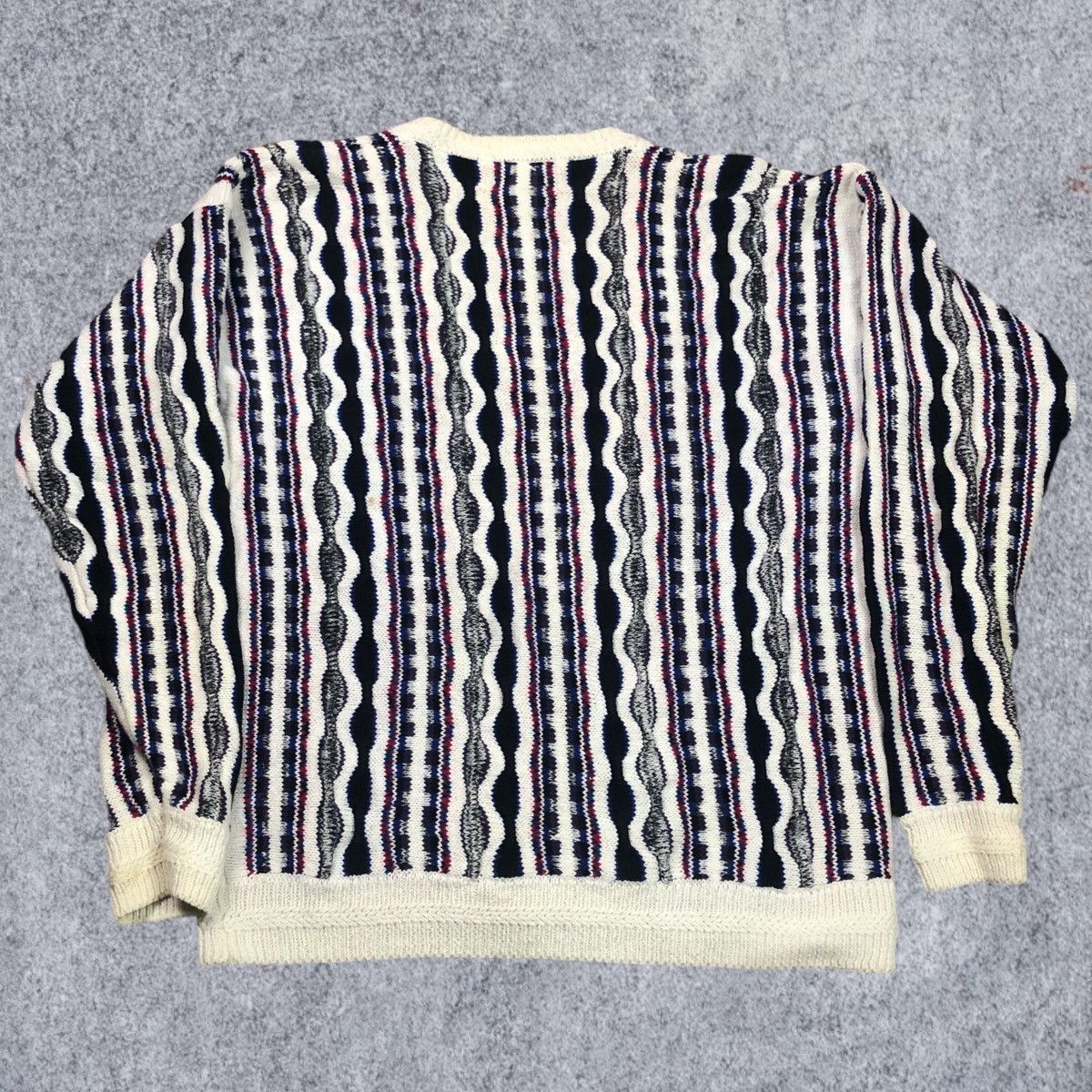 Vintage Vintage Etchings Coogi Style Cardigan Sweater Adult Size M Size US M / EU 48-50 / 2 - 4 Thumbnail