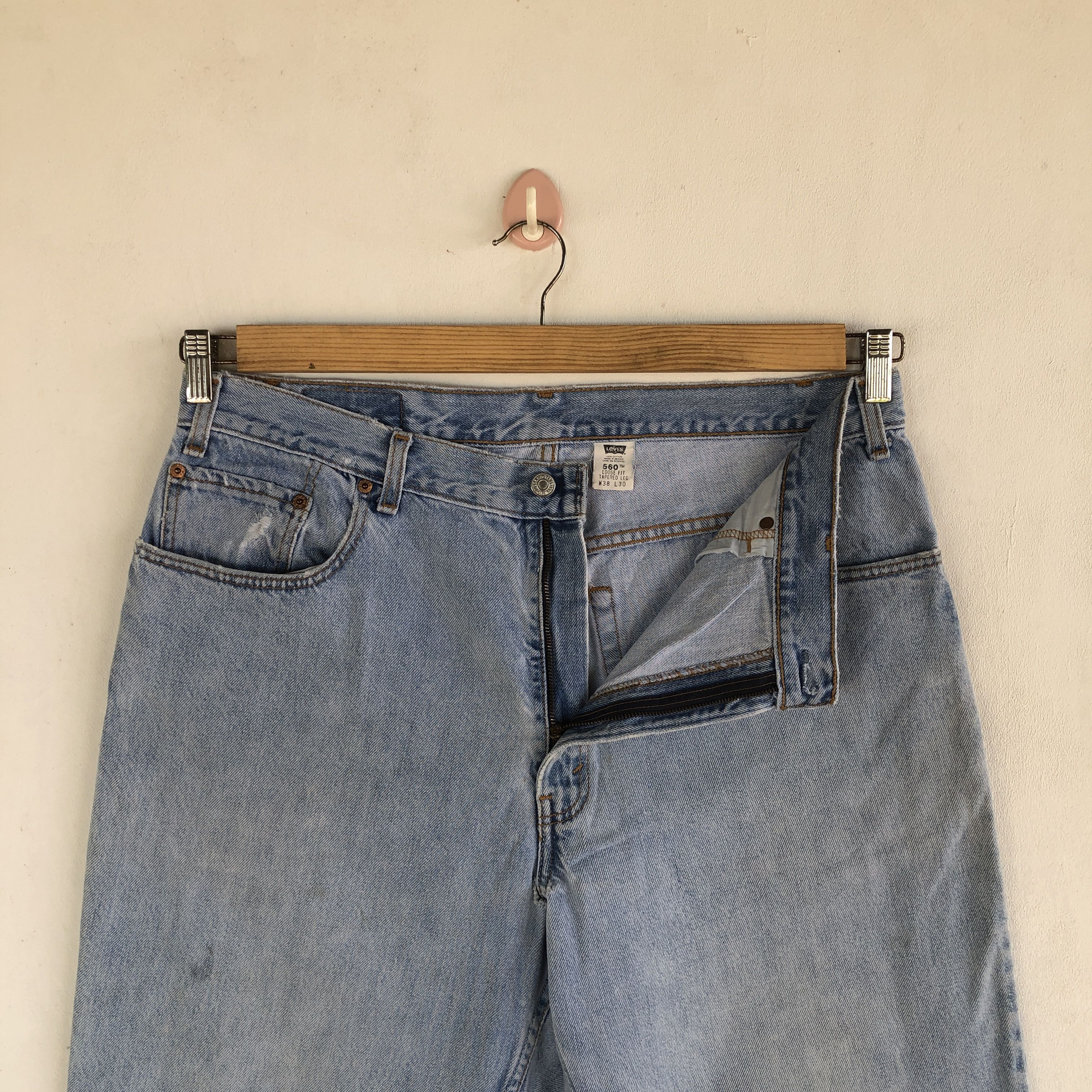 Levi's Vintage Levis 560 Faded Baggy Jeans Levi's Light Wash Denim Size US 36 / EU 52 - 6 Thumbnail