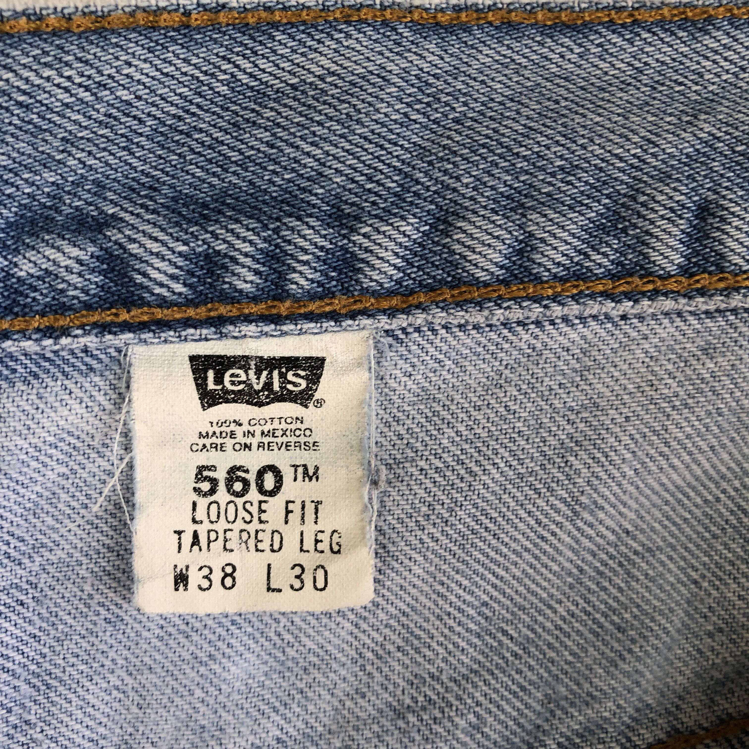 Levi's Vintage Levis 560 Faded Baggy Jeans Levi's Light Wash Denim Size US 36 / EU 52 - 9 Thumbnail