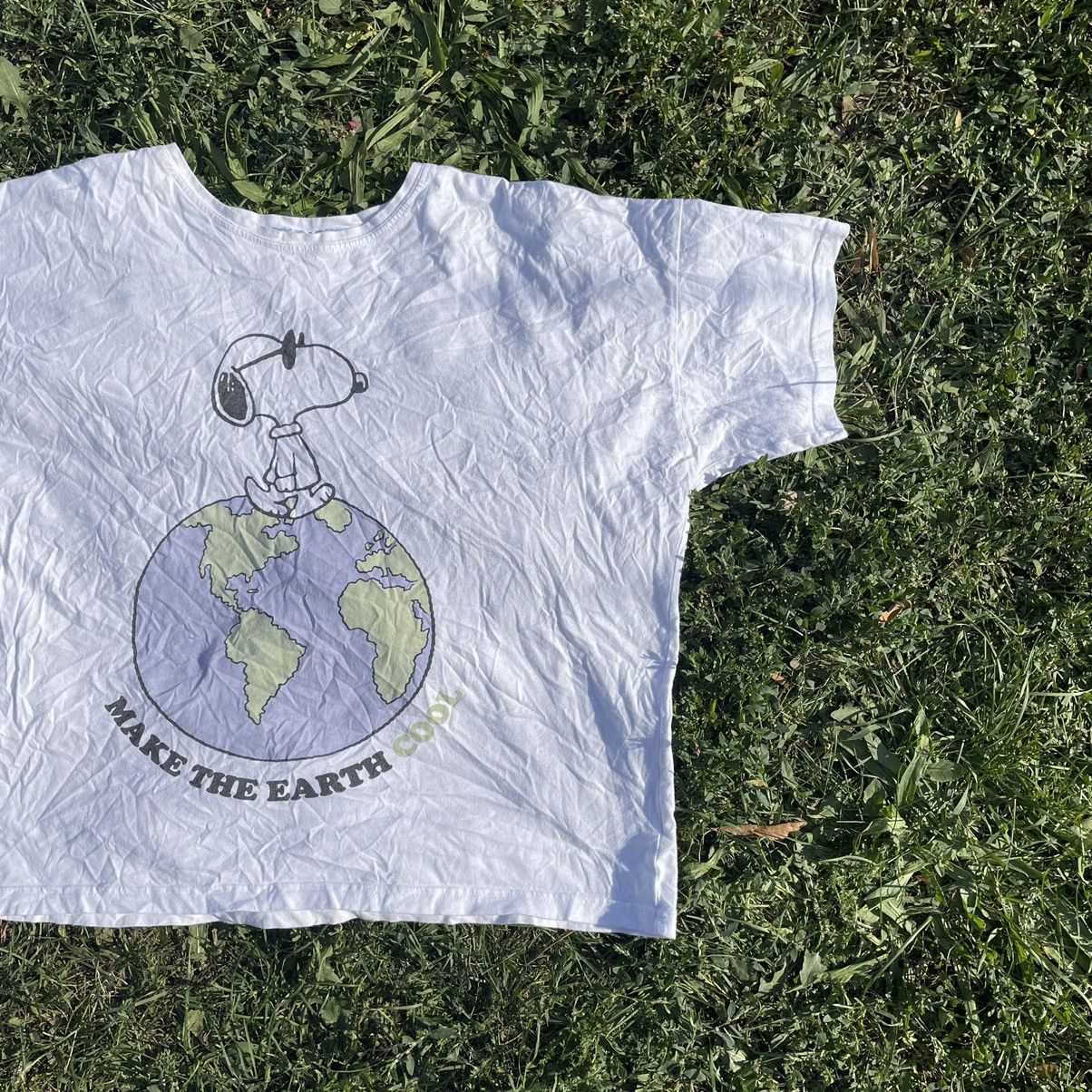 Vintage Vintage Y2K Sun Faded Snoopy Graphic Tee Streetwear Boxy M Size US M / EU 48-50 / 2 - 3 Thumbnail