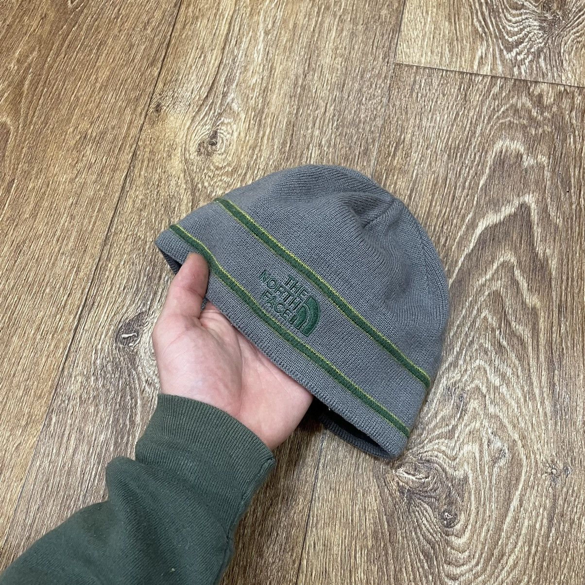 Vintage Vintage Y2K The North Face Beanie Hat Streetwear Relaxed OS Size ONE SIZE - 2 Thumbnail