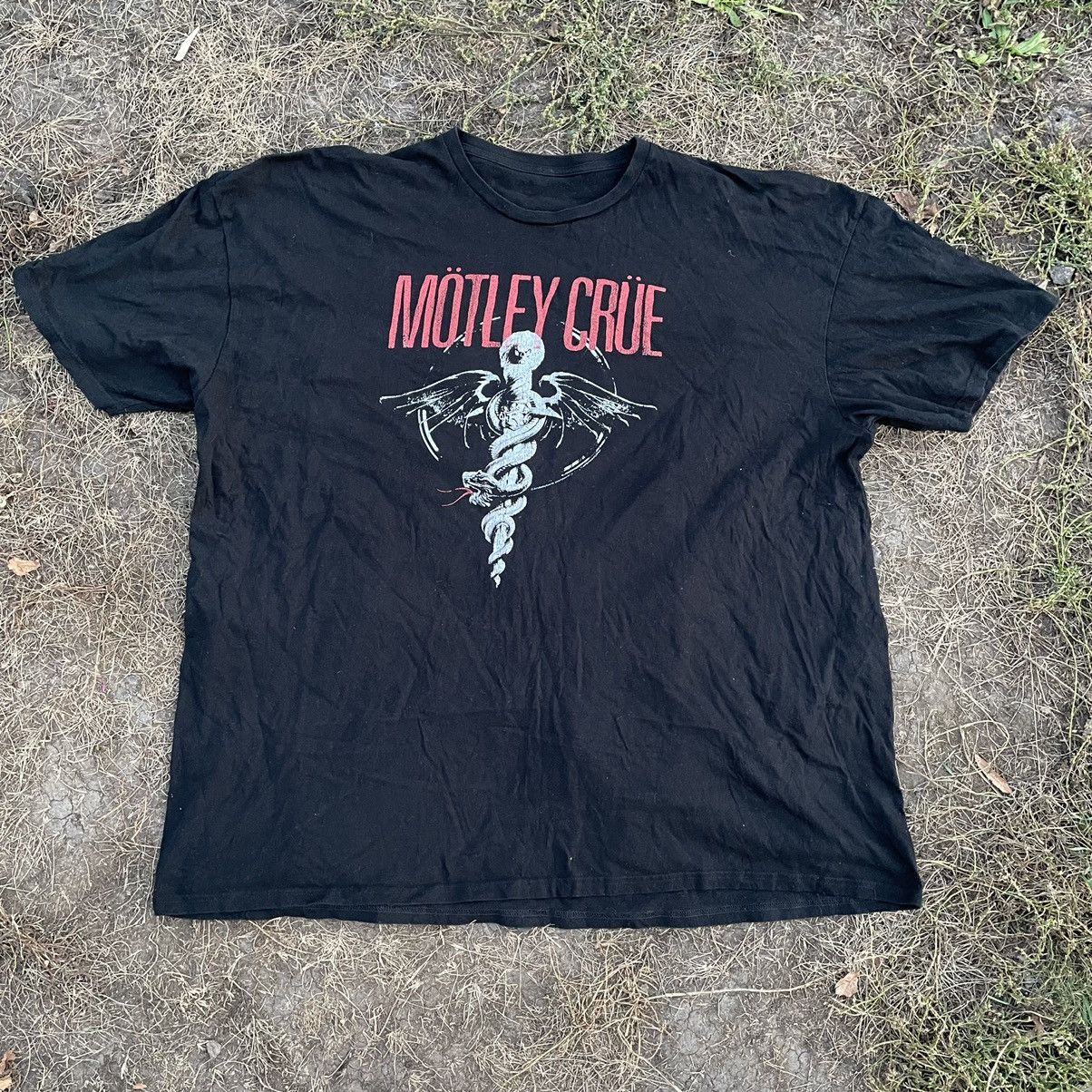 Vintage Vintage Y2K Motley Crue Band Tee Faded Black Grunge Slim XXL Size US XXL / EU 58 / 5 - 1 Thumbnail