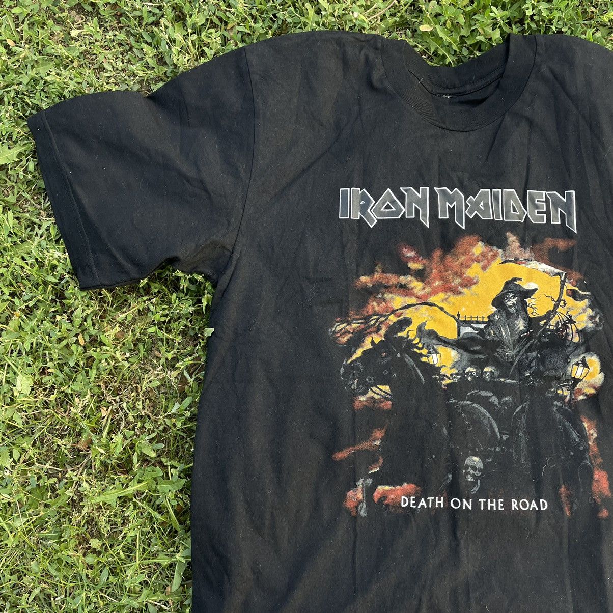 Vintage Vintage Iron Maiden Band Tee Sun Faded Graphic Tee Grunge XX Size US XXL / EU 58 / 5 - 3 Thumbnail