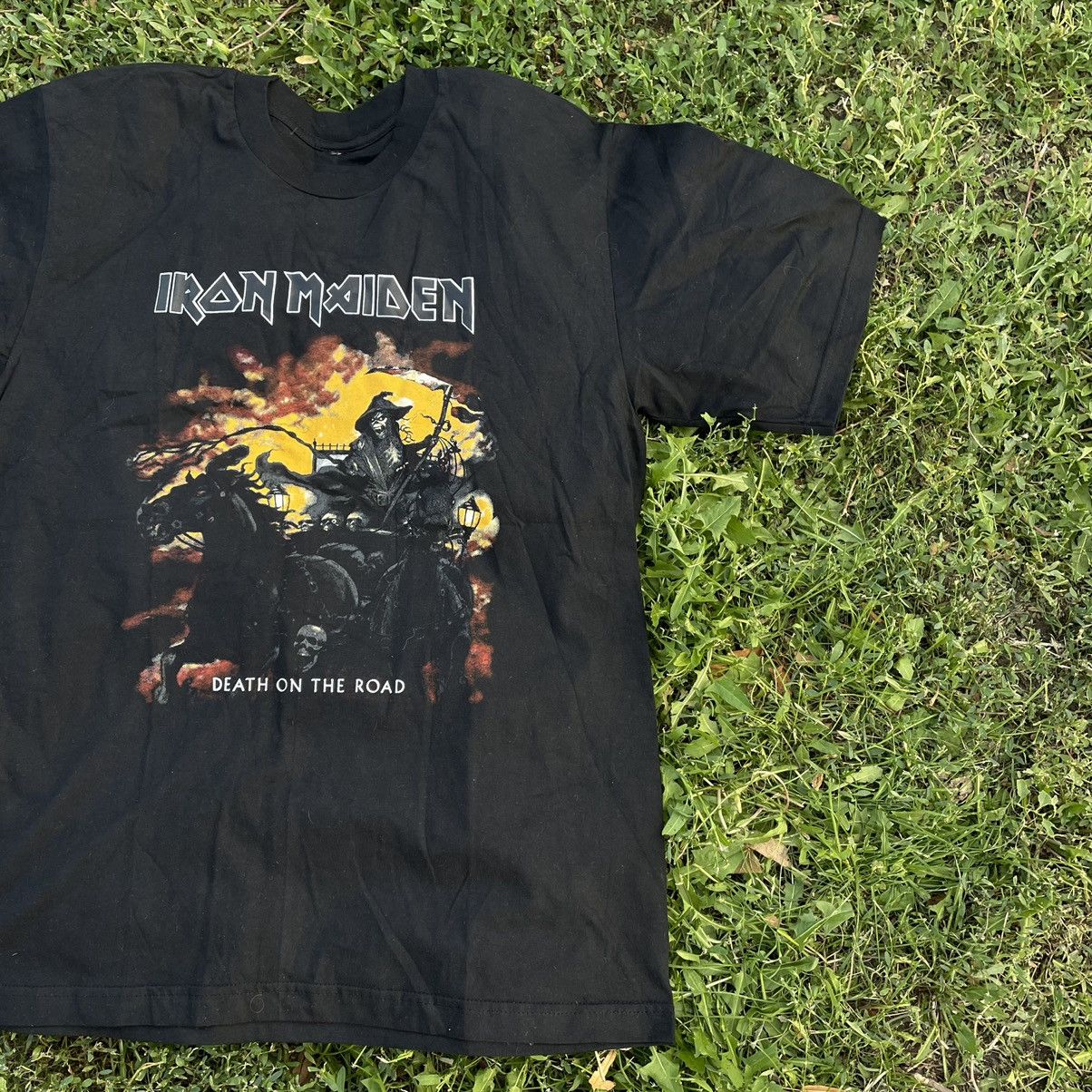 Vintage Vintage Iron Maiden Band Tee Sun Faded Graphic Tee Grunge XX Size US XXL / EU 58 / 5 - 2 Thumbnail