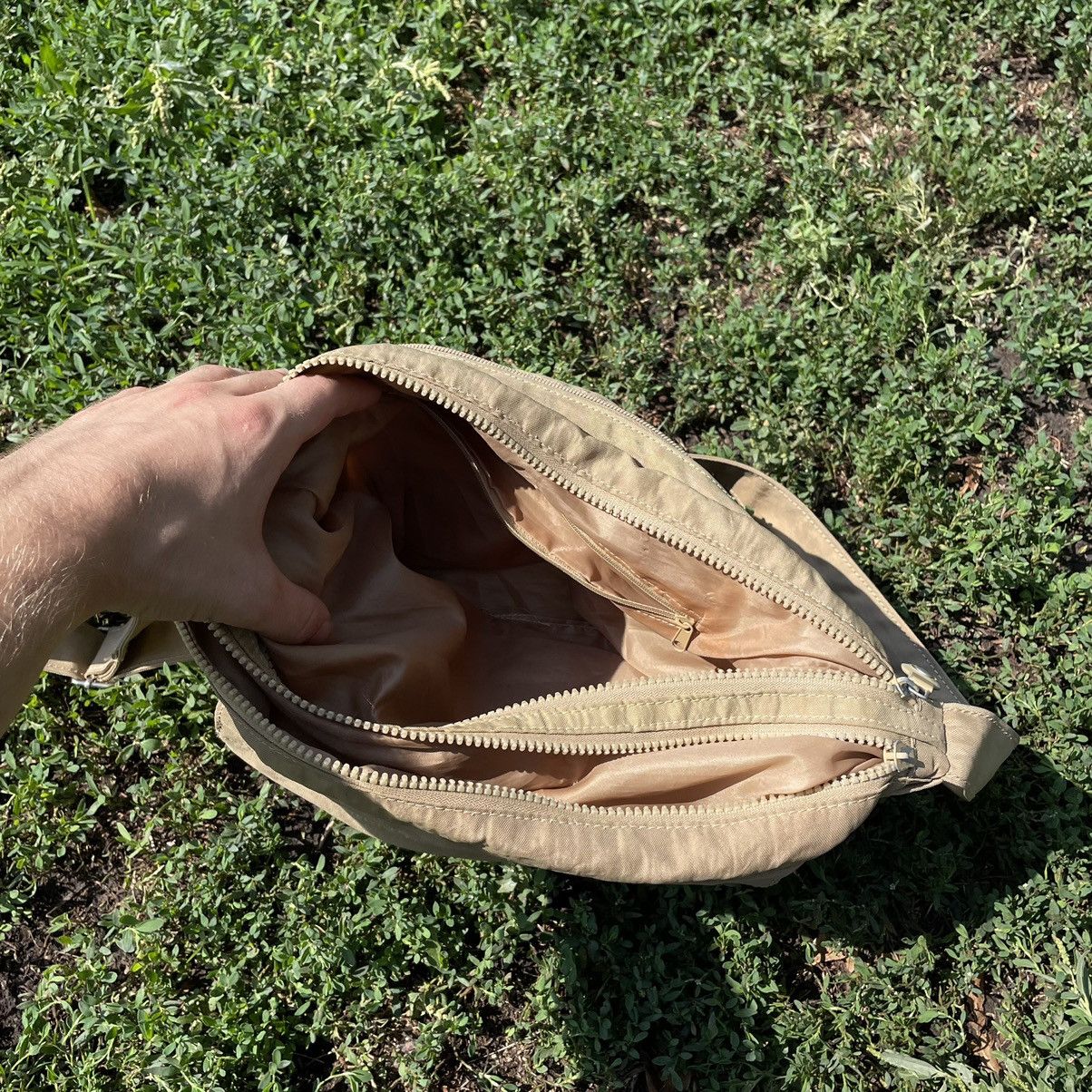 Vintage Vintage Y2K Tan Canvas Crossbody Bag Streetwear Slim Logo OS Size ONE SIZE - 8 Thumbnail