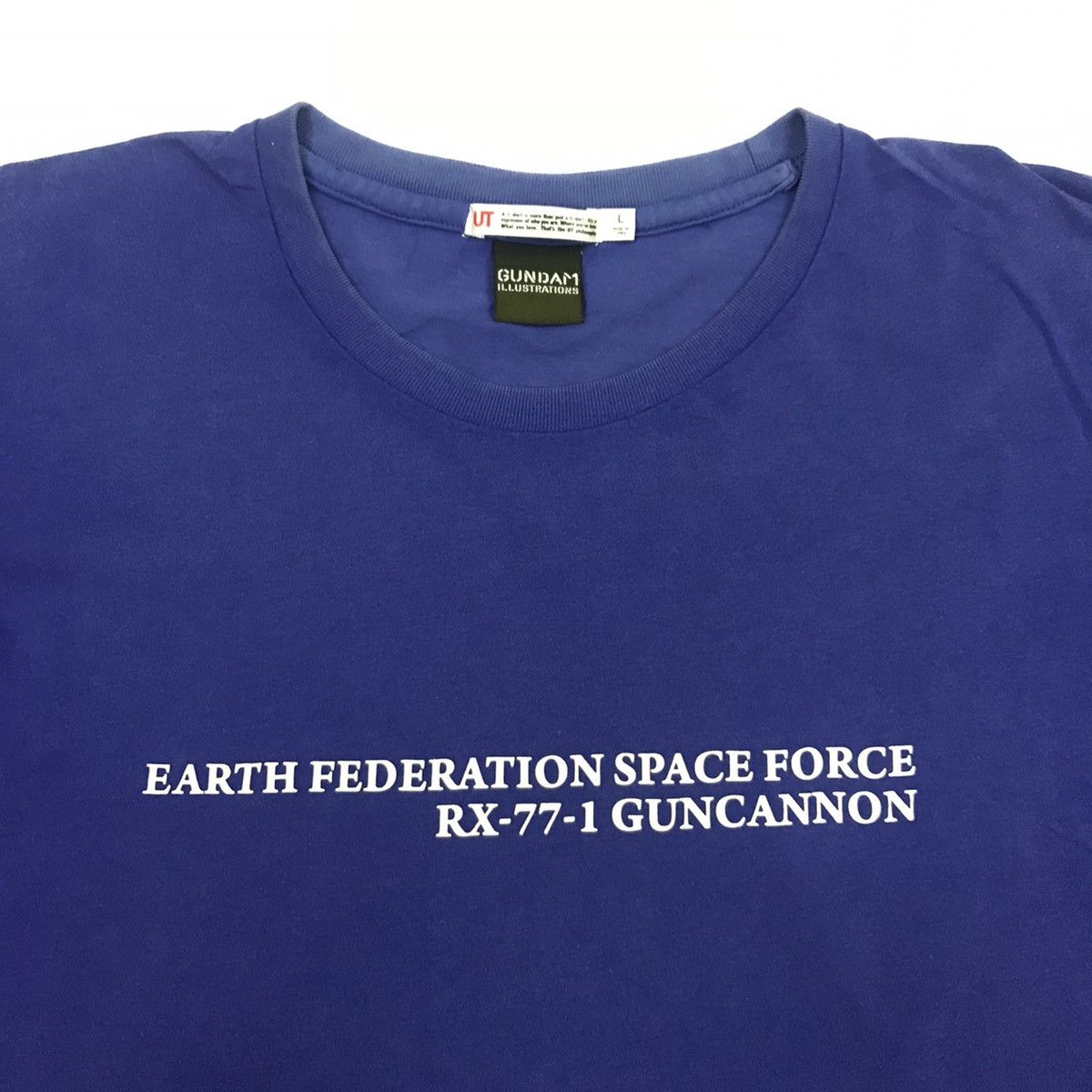 Anime × Japanese Brand × Vintage Uniqlo x Gundam Tees Size US L / EU 52-54 / 3 - 4 Thumbnail