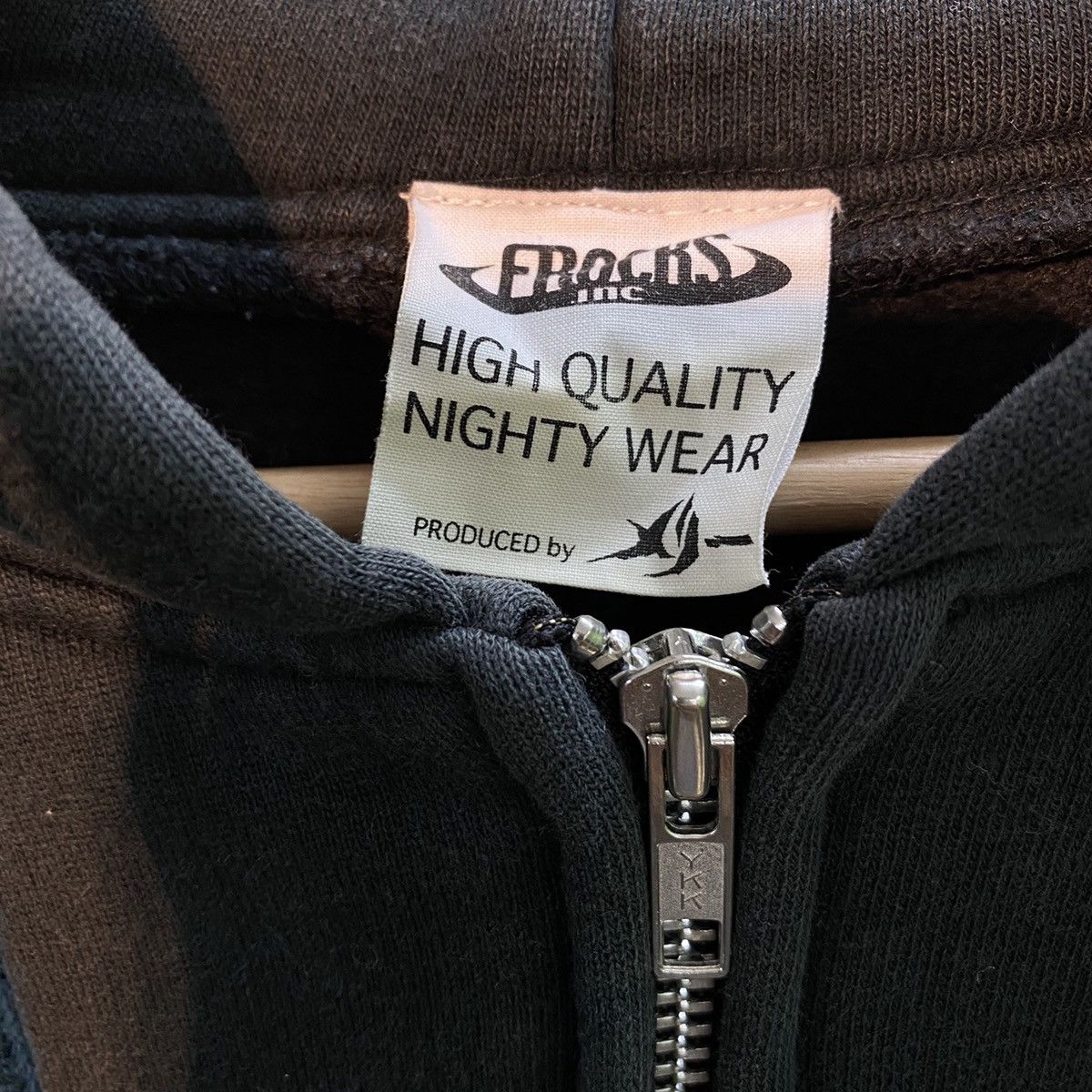 Band Tees Frocks Please Please Merry Down Hoodie Size US L / EU 52-54 / 3 - 6 Thumbnail