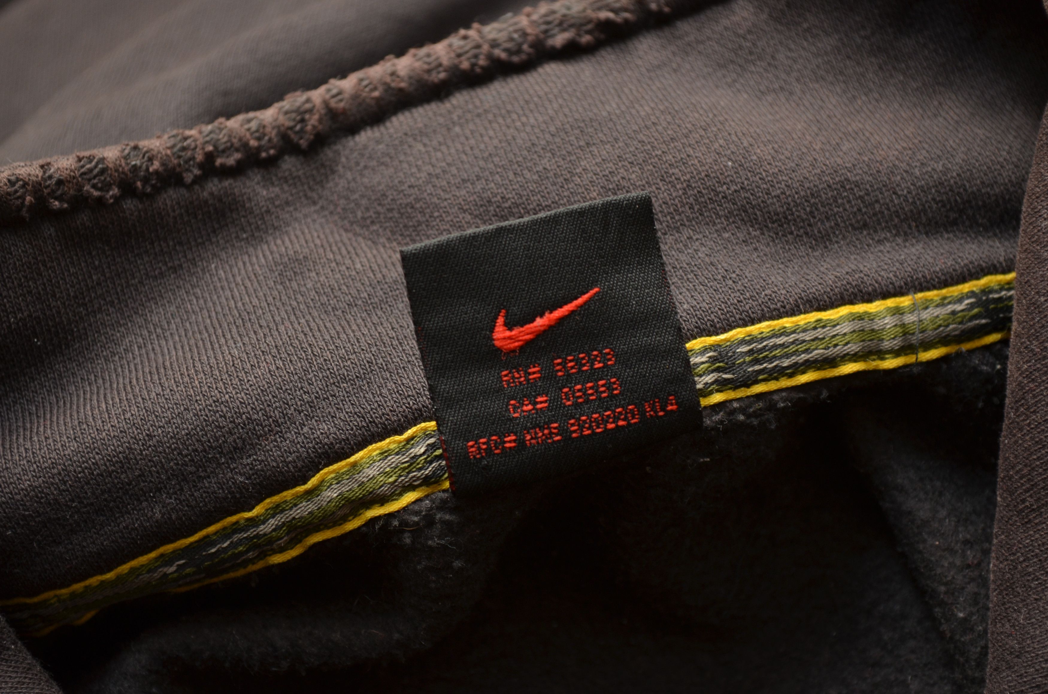 Nike Nike Vintage Big Embroided Logo Hoodie 90s y2k Size US L / EU 52-54 / 3 - 9 Thumbnail