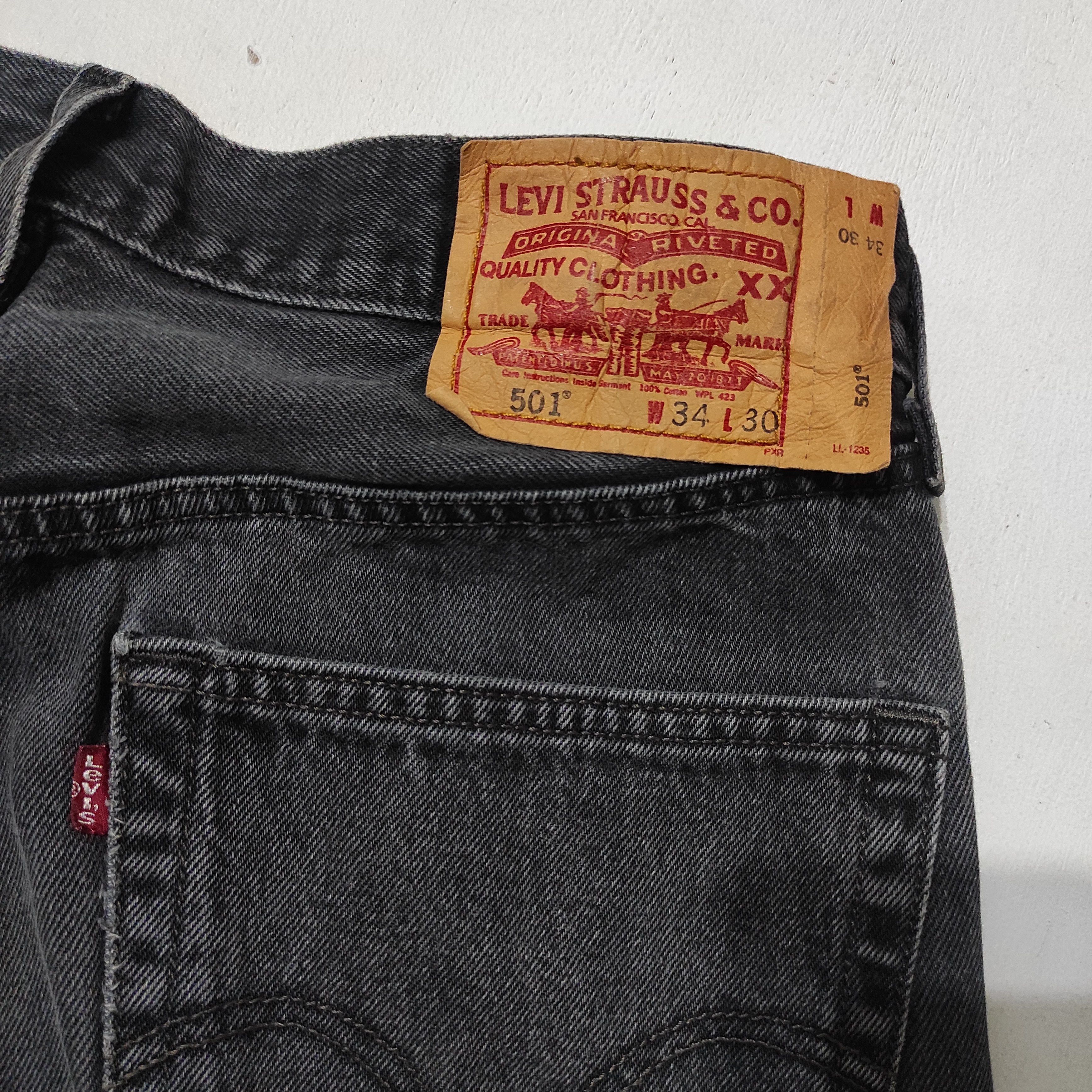 Levi's × Levi's Vintage Clothing Vintage Levis 501 Black Denim Jeans Size US 32 / EU 48 - 17 Thumbnail