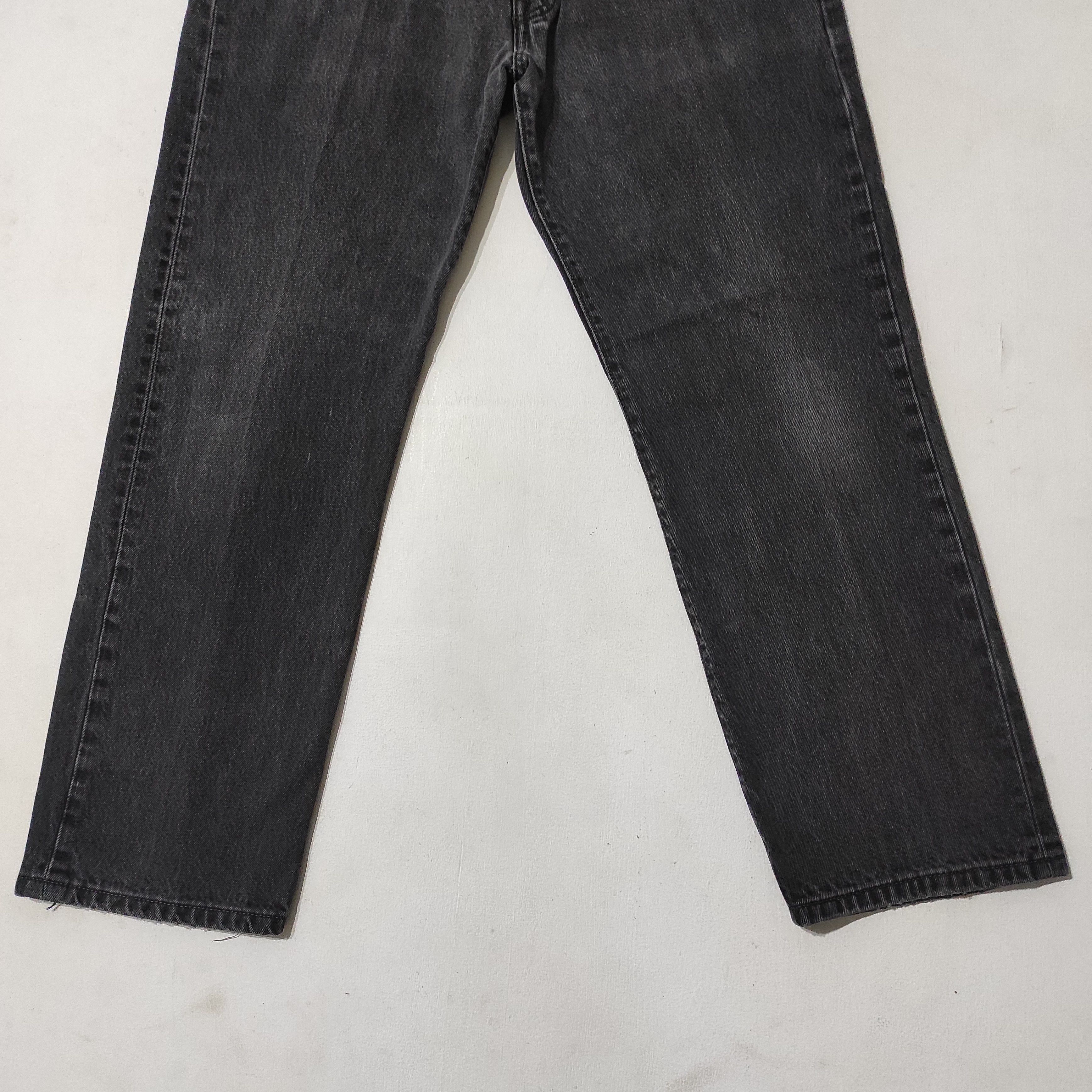 Levi's × Levi's Vintage Clothing Vintage Levis 501 Black Denim Jeans Size US 32 / EU 48 - 4 Thumbnail