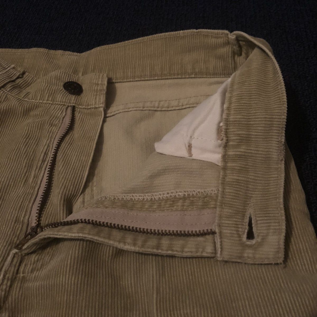 Levi's Vintage 1970s Levi’s 518 Corduroy Straight Beige Jeans 27x29 Size US 27 - 9 Thumbnail