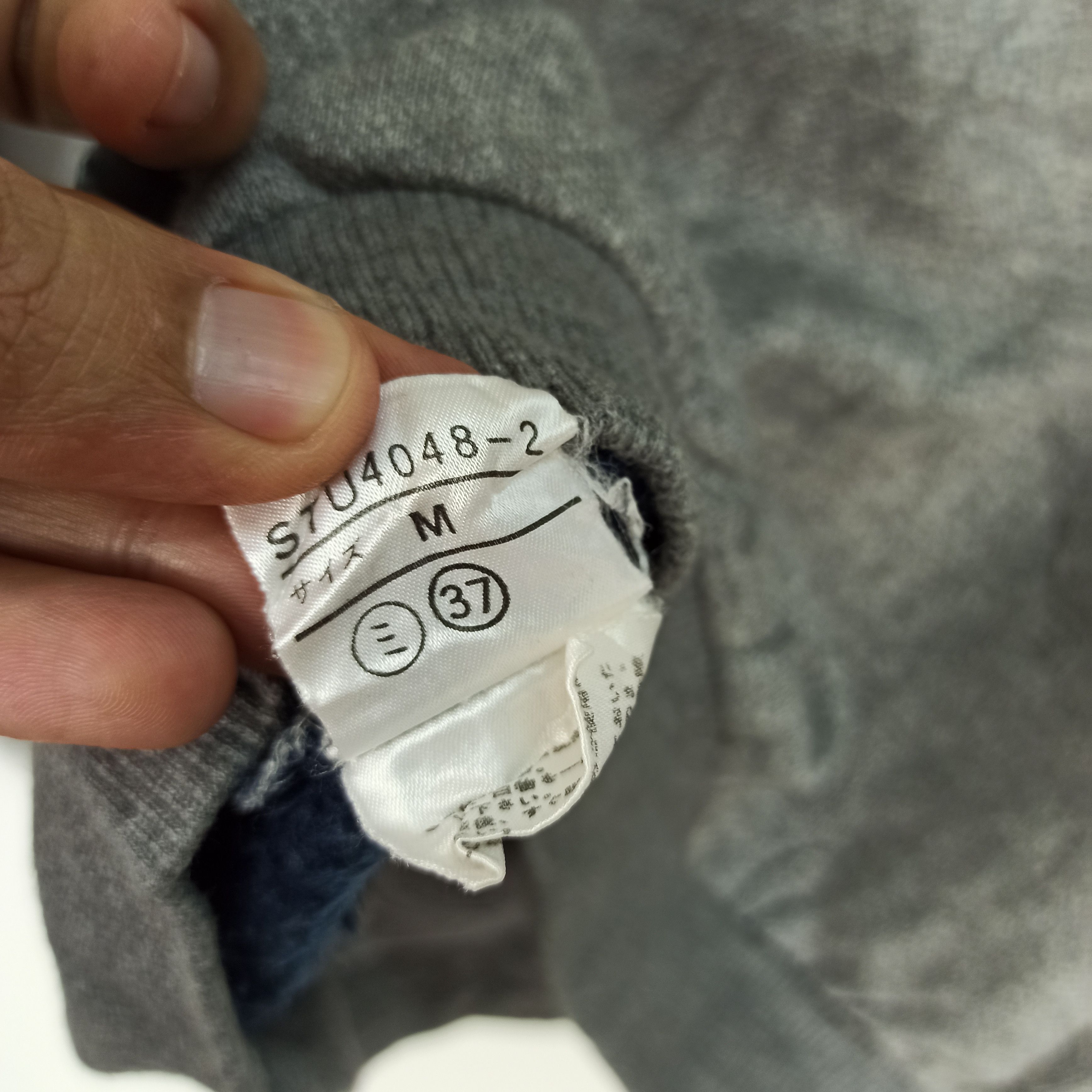 Sergio Tacchini 🔥Rare🔥 Sergio Tacchini Hoodie Simple But Nice Size US M / EU 48-50 / 2 - 8 Thumbnail