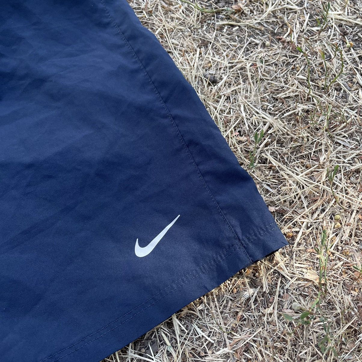 Vintage Vintage Y2K Nike Swoosh Shorts Streetwear Skate Navy Slim M Size US 32 / EU 48 - 3 Thumbnail