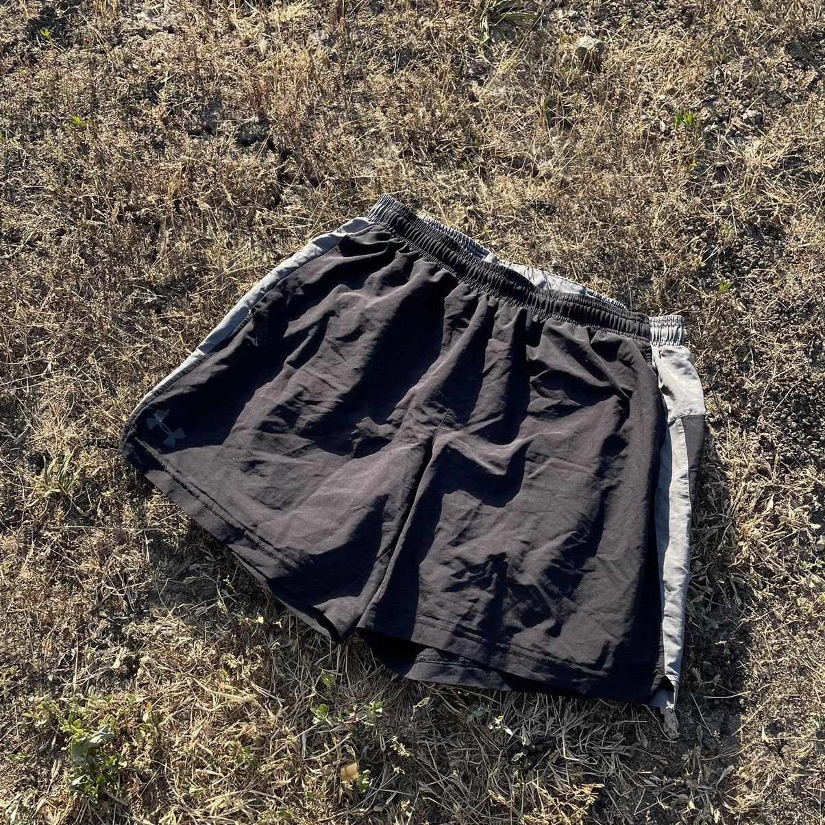 Vintage Vintage Y2K Under Armour Baggy Shorts Streetwear Bleached L Size US 32 / EU 48 - 3 Thumbnail