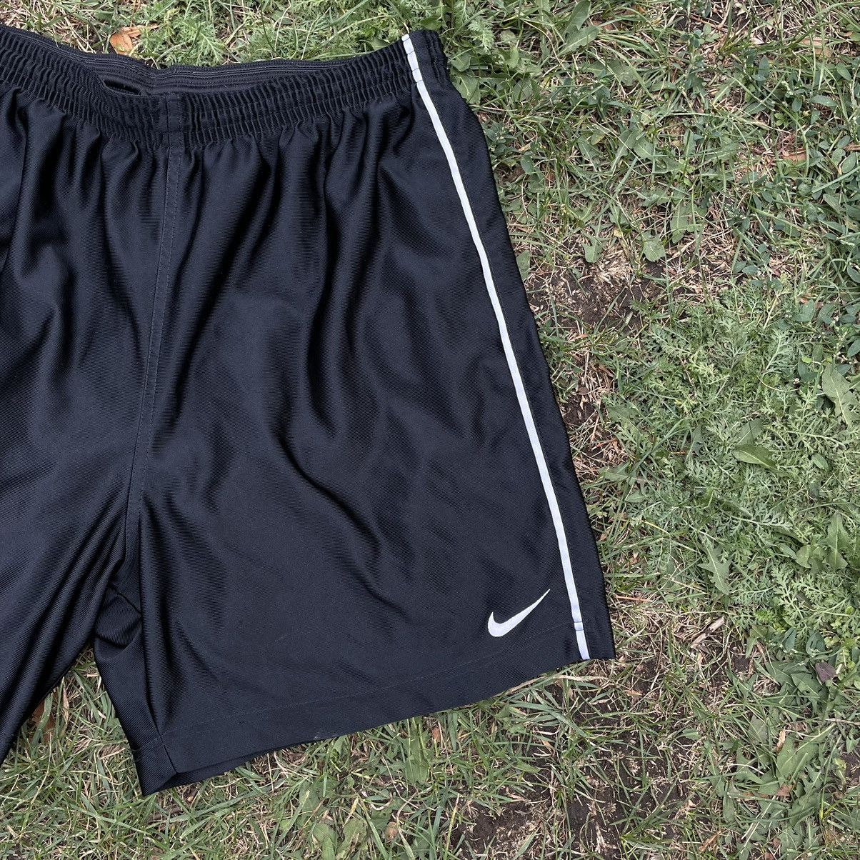 Nike Vintage 90s Nike Swoosh Logo Shorts Streetwear Size US 35 - 2 Thumbnail