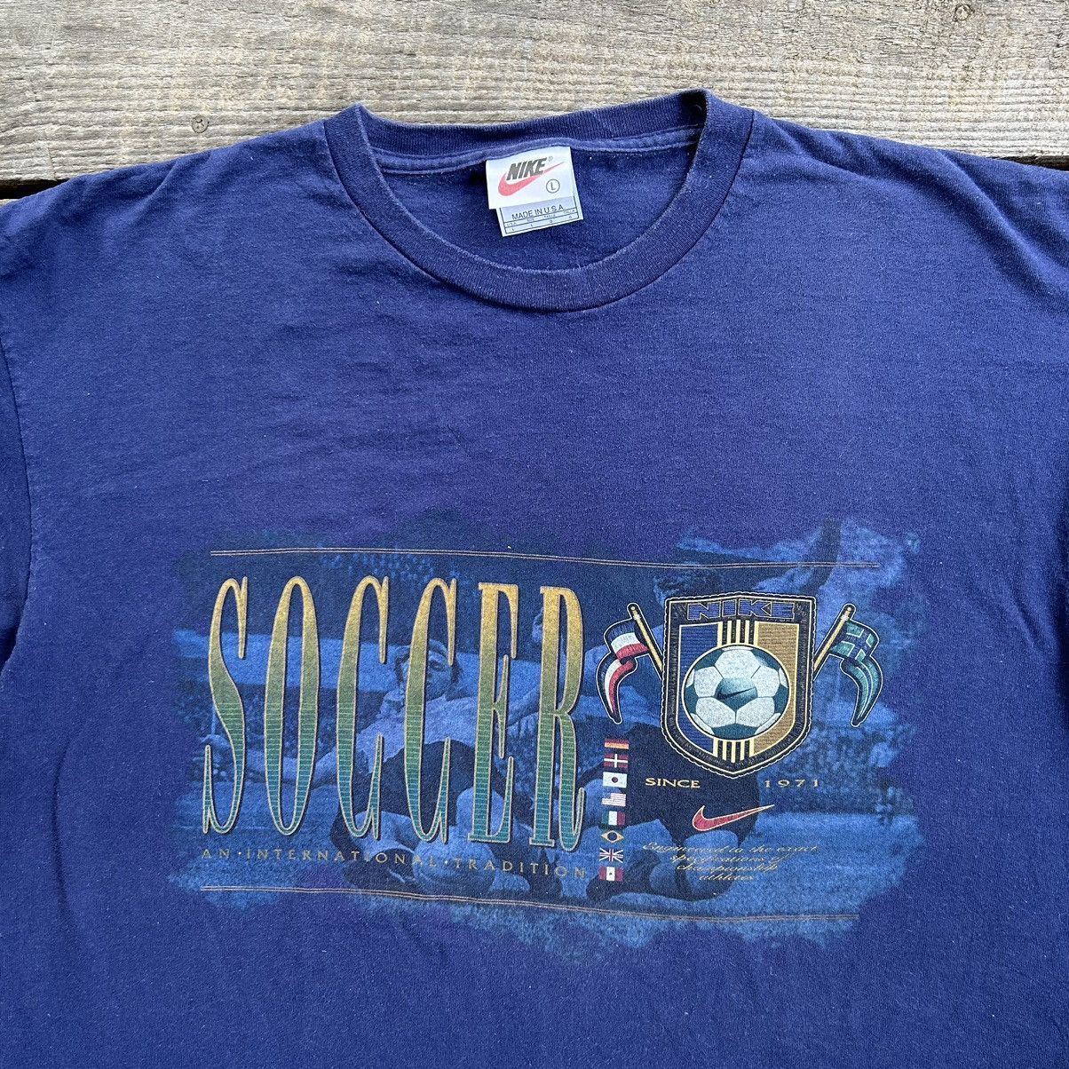 Nike Vintage 90s Nike Soccer International Tradition T Shirt Size US L / EU 52-54 / 3 - 2 Thumbnail