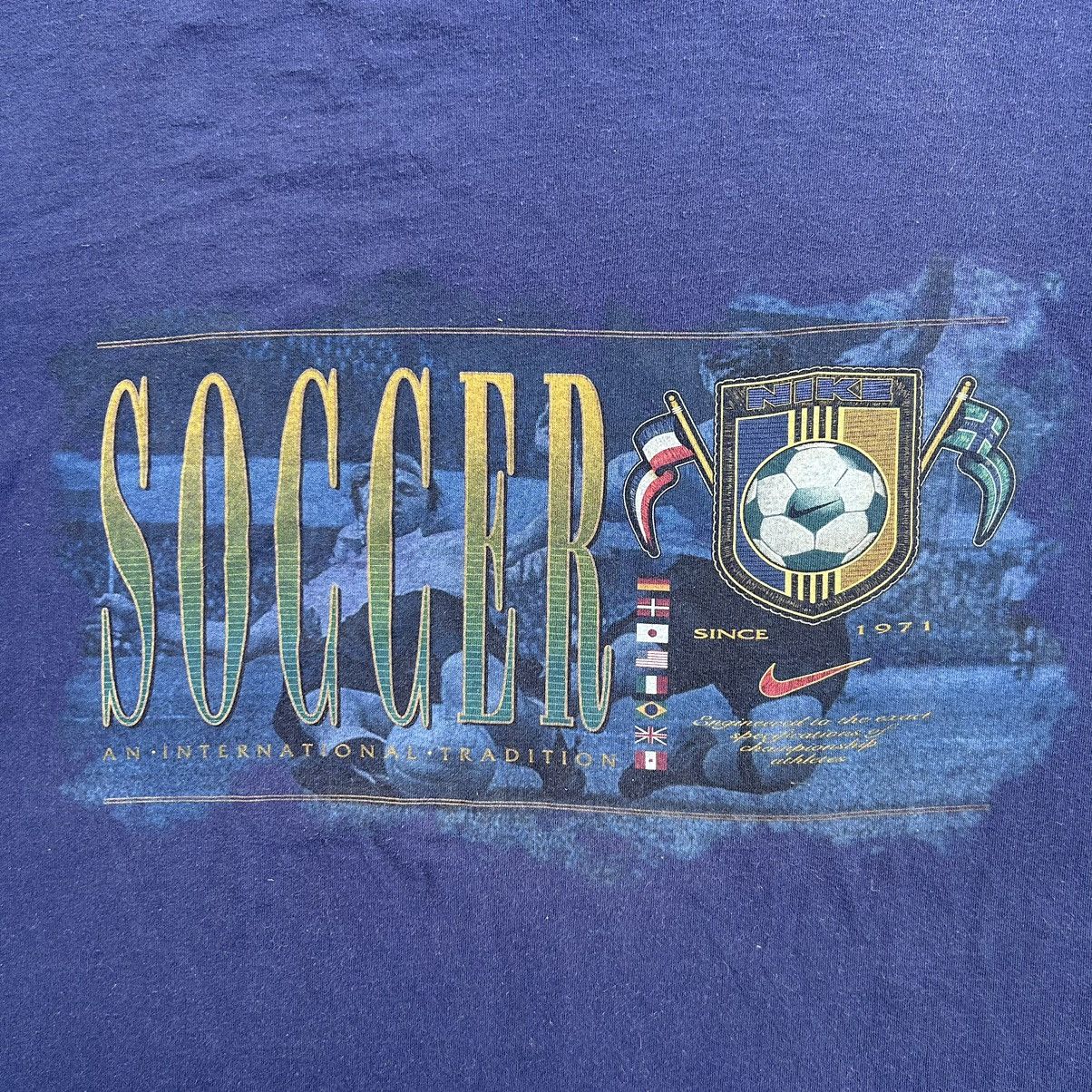 Nike Vintage 90s Nike Soccer International Tradition T Shirt Size US L / EU 52-54 / 3 - 4 Thumbnail