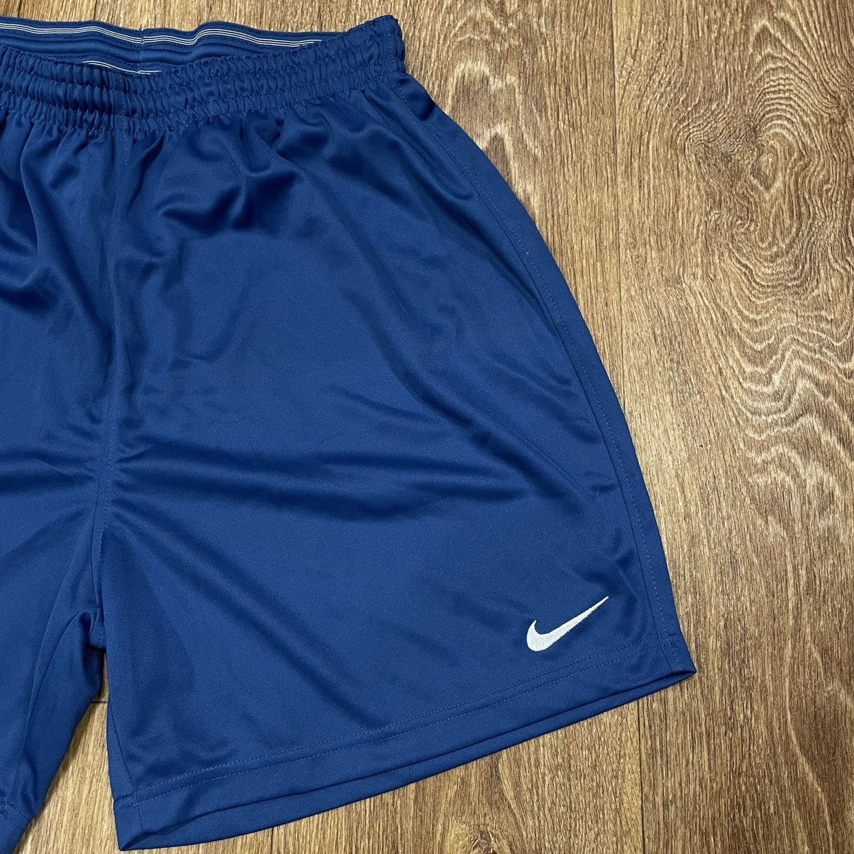 Vintage Vintage Nike Swoosh Shorts Y2K Streetwear Skate Blue Boxy 34 Size US 34 / EU 50 - 3 Thumbnail