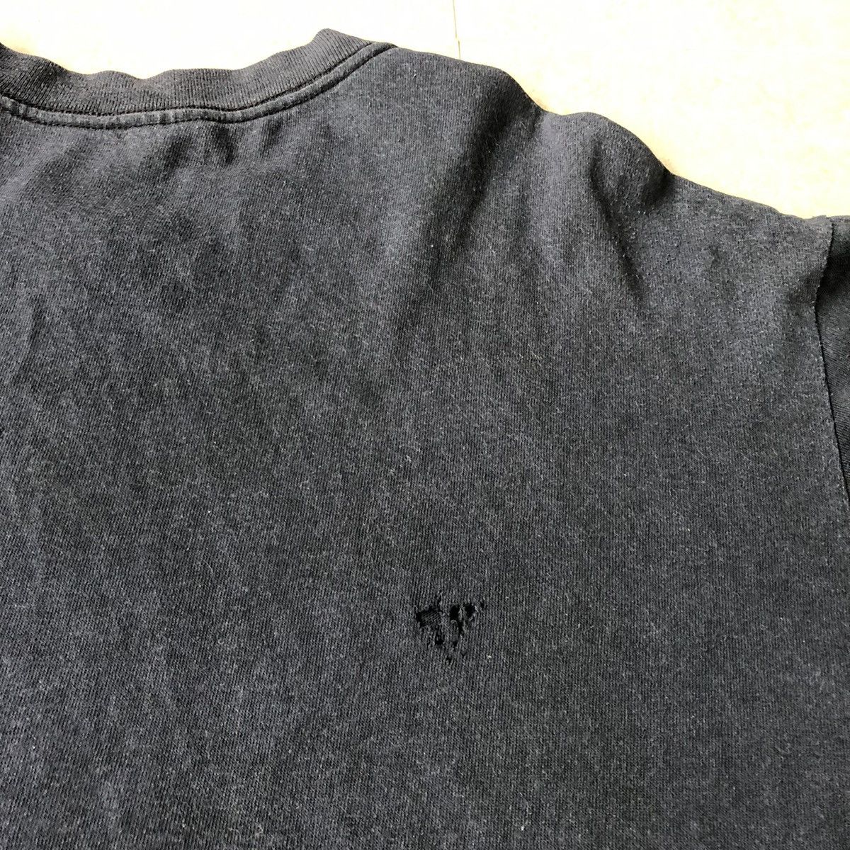 Vintage Vintage 90s Thrashed Faded nWo New World Order T Shirt Size US XL / EU 56 / 4 - 10 Thumbnail