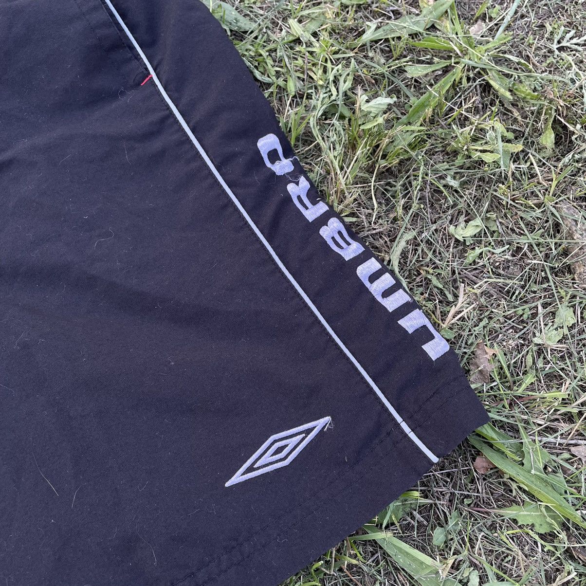 Vintage Vintage 90s Umbro Logo Shorts Streetwear Skate Baggy Boxy 36 Size US 36 / EU 52 - 3 Thumbnail