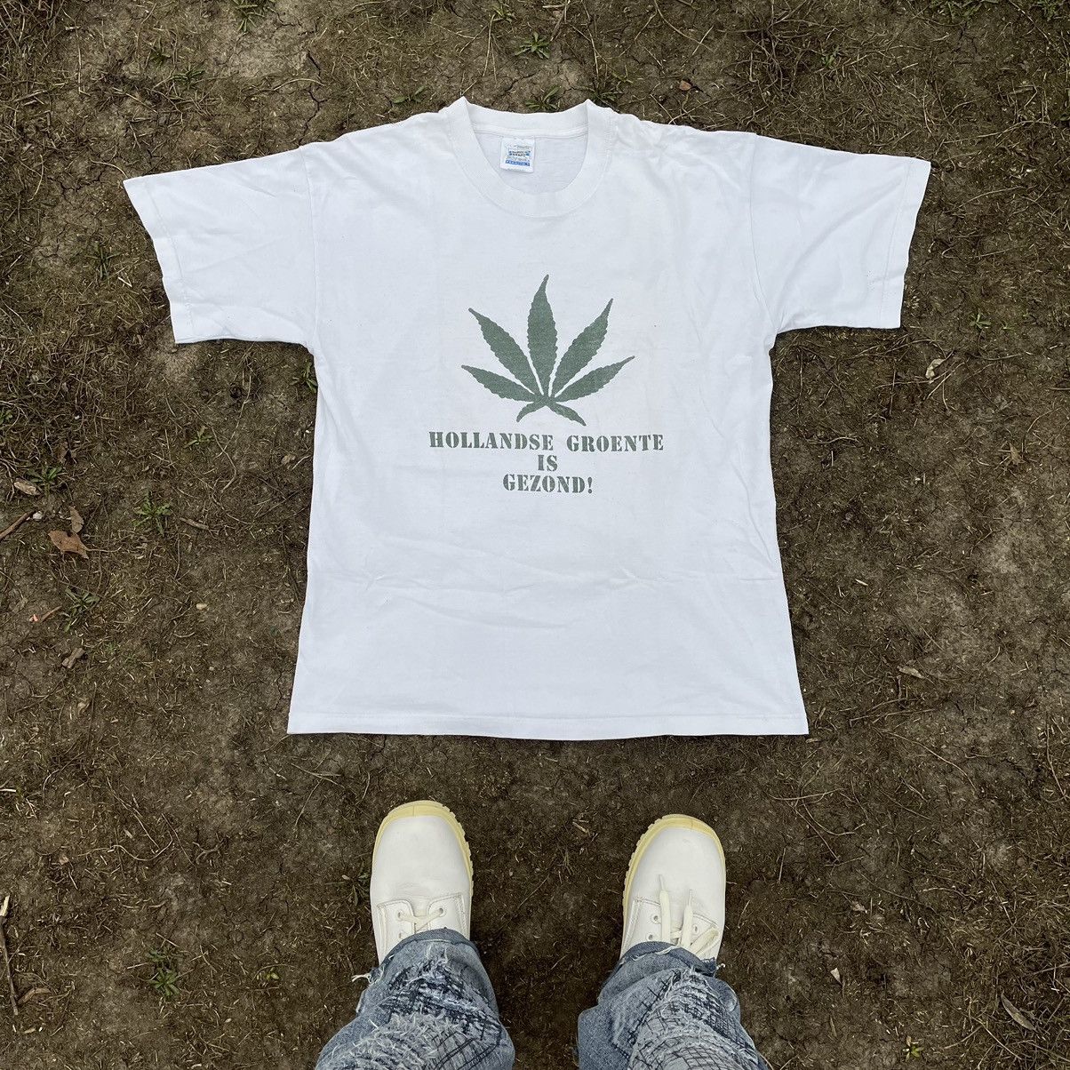 Vintage Vintage 90s Graphic Tee Cannabis Leaf Streetwear Goth Slim L Size US L / EU 52-54 / 3 - 2 Thumbnail