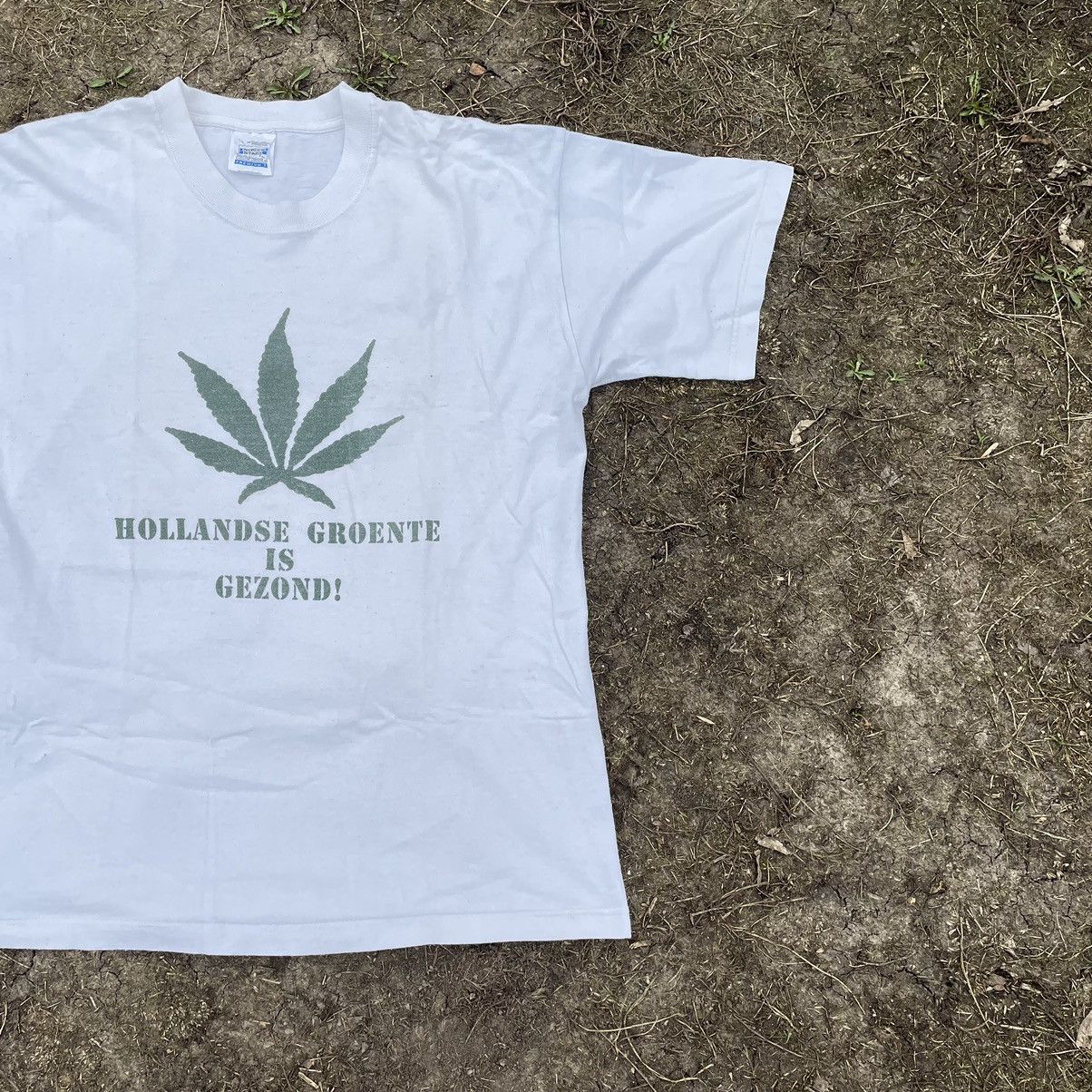 Vintage Vintage 90s Graphic Tee Cannabis Leaf Streetwear Goth Slim L Size US L / EU 52-54 / 3 - 4 Thumbnail