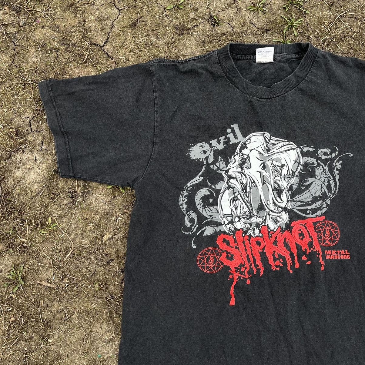 Vintage Vintage 90s Slipknot Graphic Tee Band Tee Grunge Horror L Size US L / EU 52-54 / 3 - 5 Thumbnail