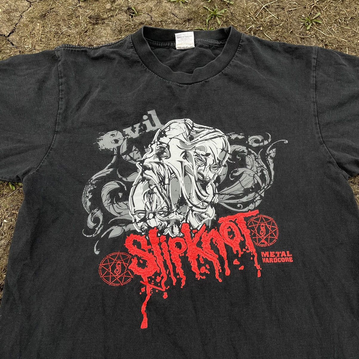 Vintage Vintage 90s Slipknot Graphic Tee Band Tee Grunge Horror L Size US L / EU 52-54 / 3 - 2 Thumbnail