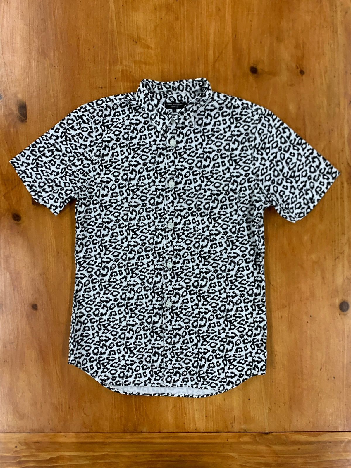 Comme des Garcons Comme Des Garçon Cheetah Print Shirt Rare Size US L / EU 52-54 / 3 - 1 Thumbnail