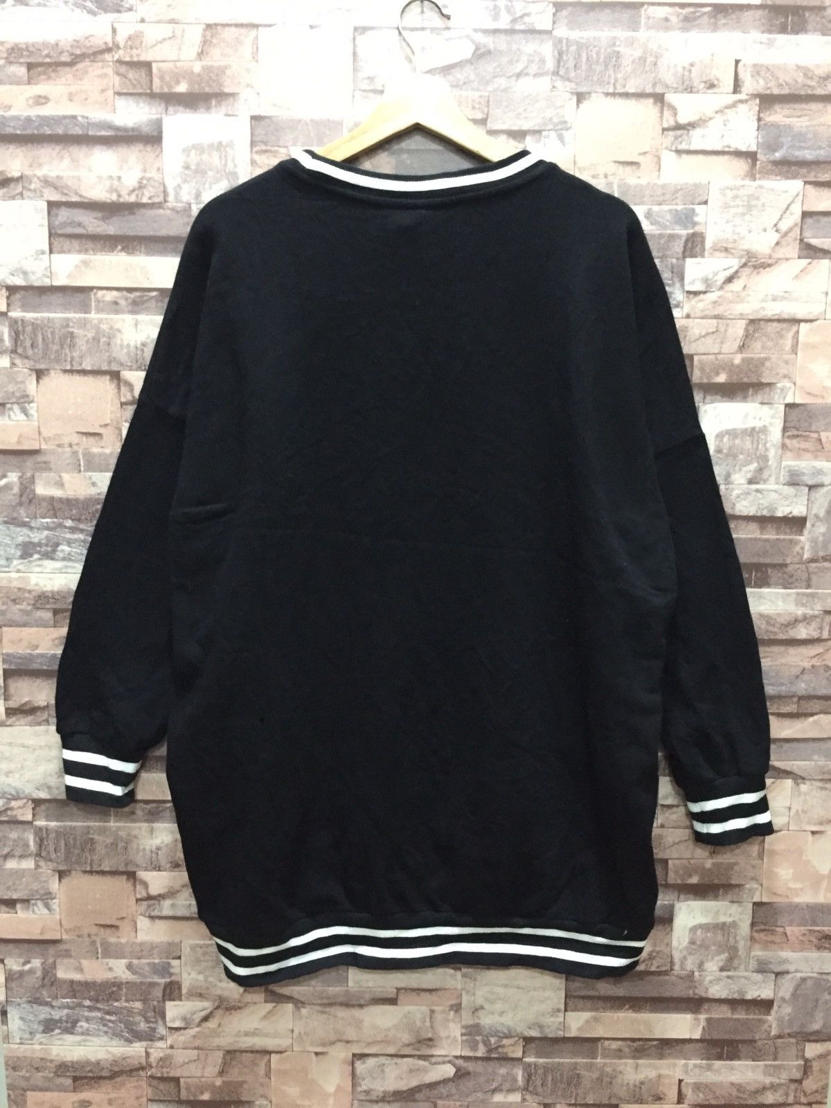 Cartoon Network H&M Looney Tones Pussy Cat Sweatshirt #6-56 Size US S / EU 44-46 / 1 - 2 Thumbnail
