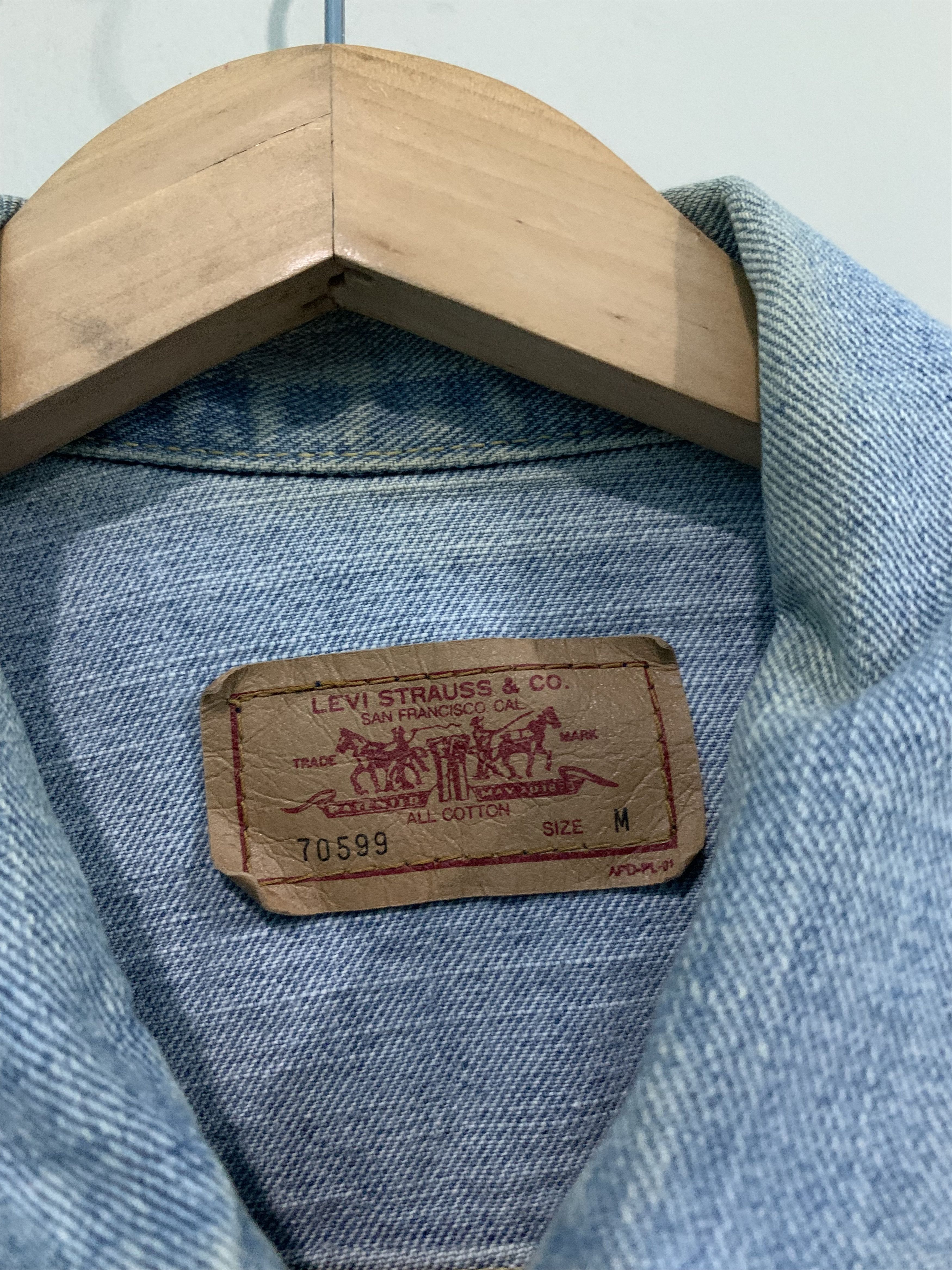 Levi's × Levi's Vintage Clothing × Vintage Vintage Levi’s Trucker Denim Cowboy Style Jacket Size US S / EU 44-46 / 1 - 6 Thumbnail