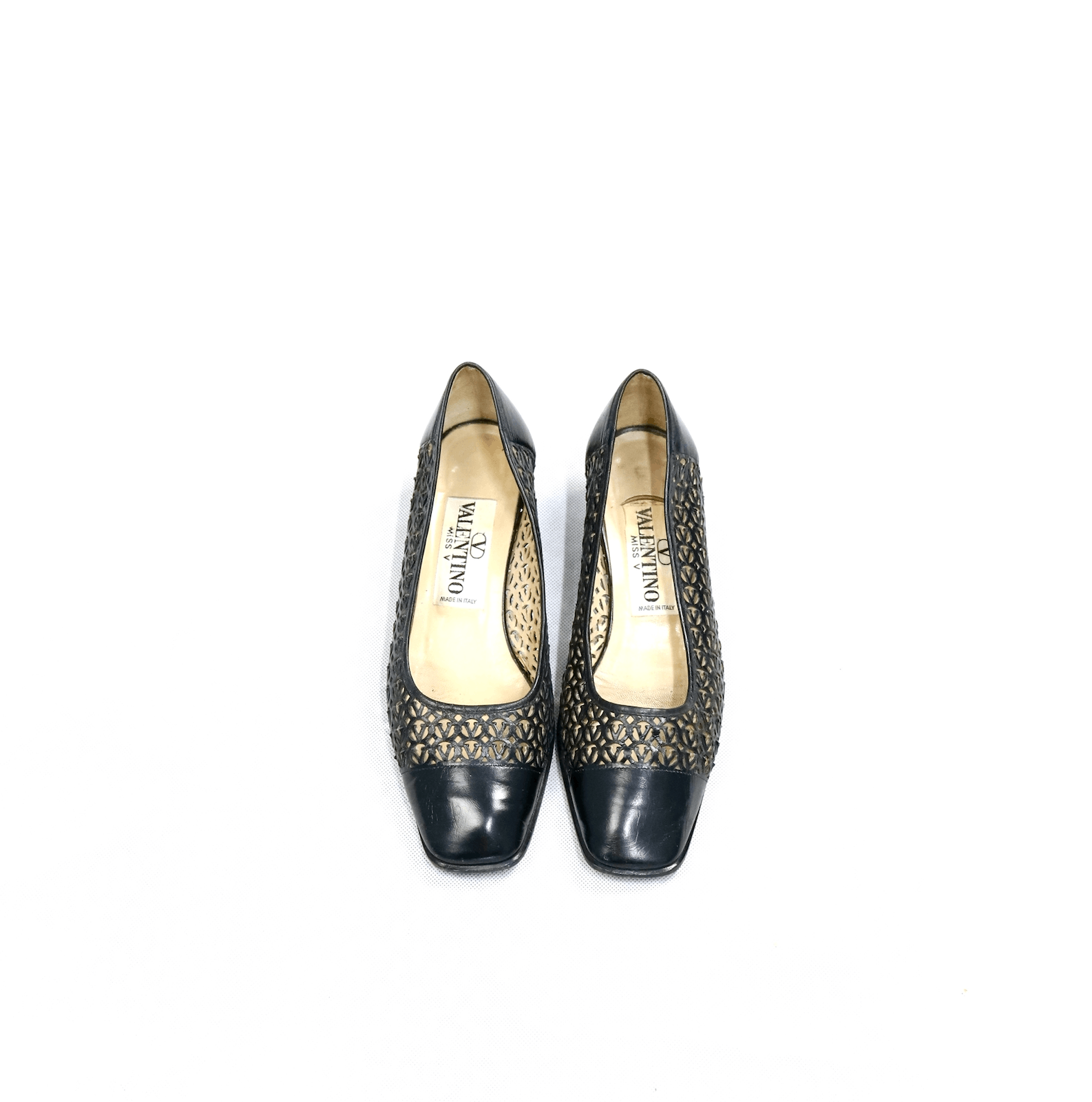 Valentino 2000s Leather Monogram Classic Kitten Heel Shoes Size US 5 / EU 37 - 5 Thumbnail