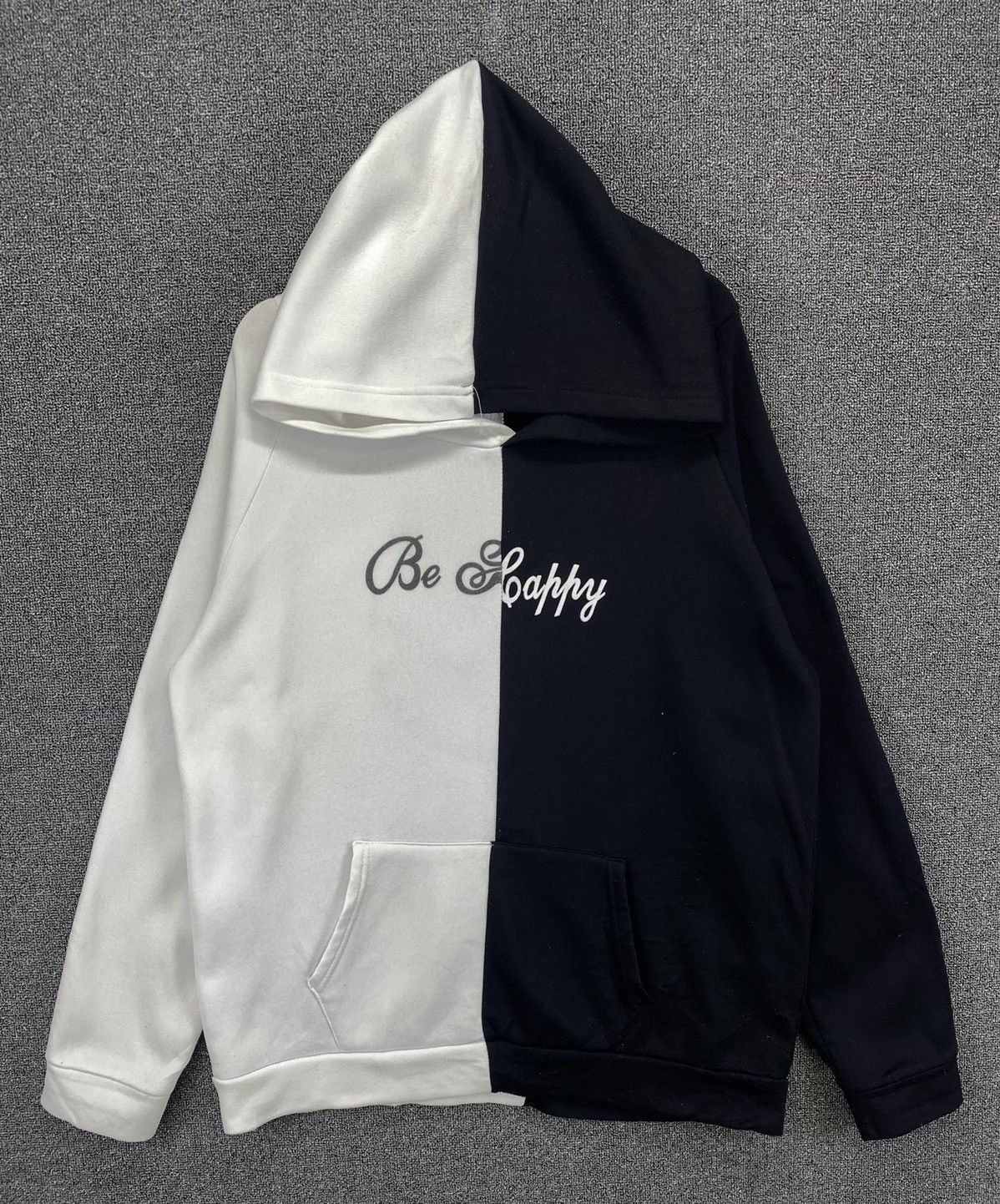 Japanese Brand Vintage Fake Smiley 2 Tones Hoodie Sweatshirt Size US XL / EU 56 / 4 - 8 Thumbnail