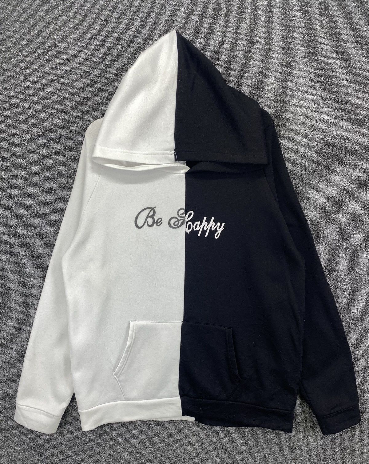 Japanese Brand Vintage Fake Smiley 2 Tones Hoodie Sweatshirt Size US XL / EU 56 / 4 - 7 Thumbnail