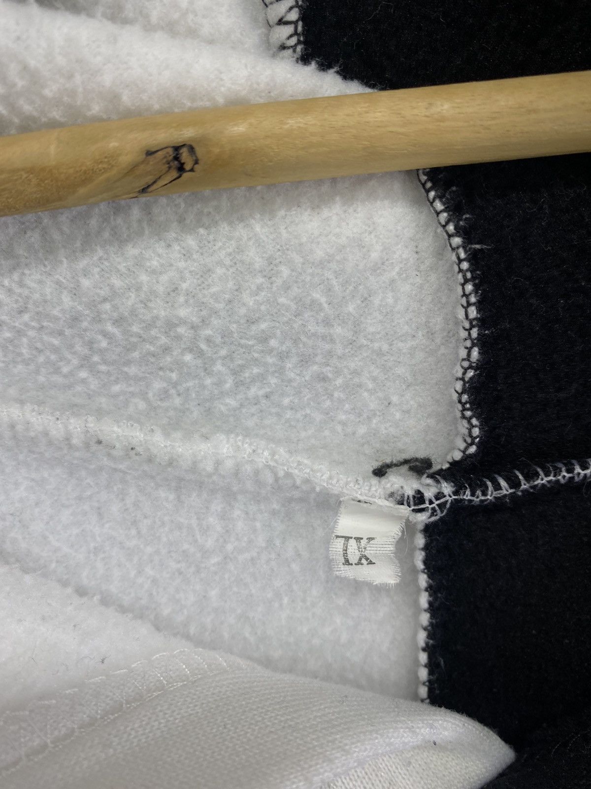 Japanese Brand Vintage Fake Smiley 2 Tones Hoodie Sweatshirt Size US XL / EU 56 / 4 - 11 Thumbnail