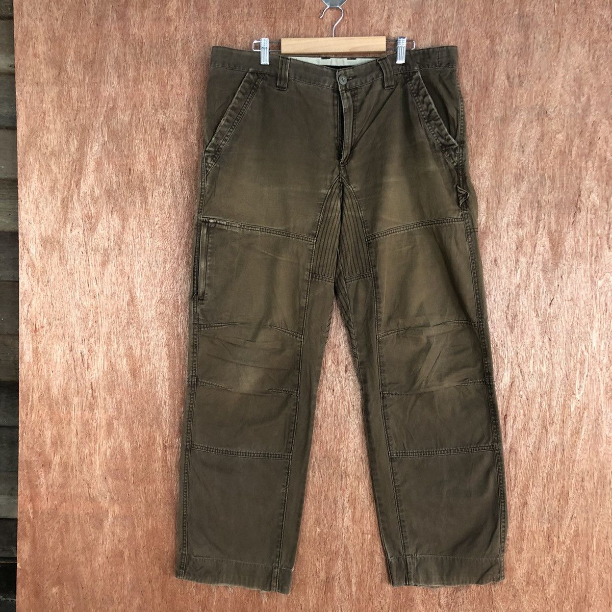 image of Columbia Brown Faded Multipocket Tactical Cargo Pants C899, Men's (Size 36)