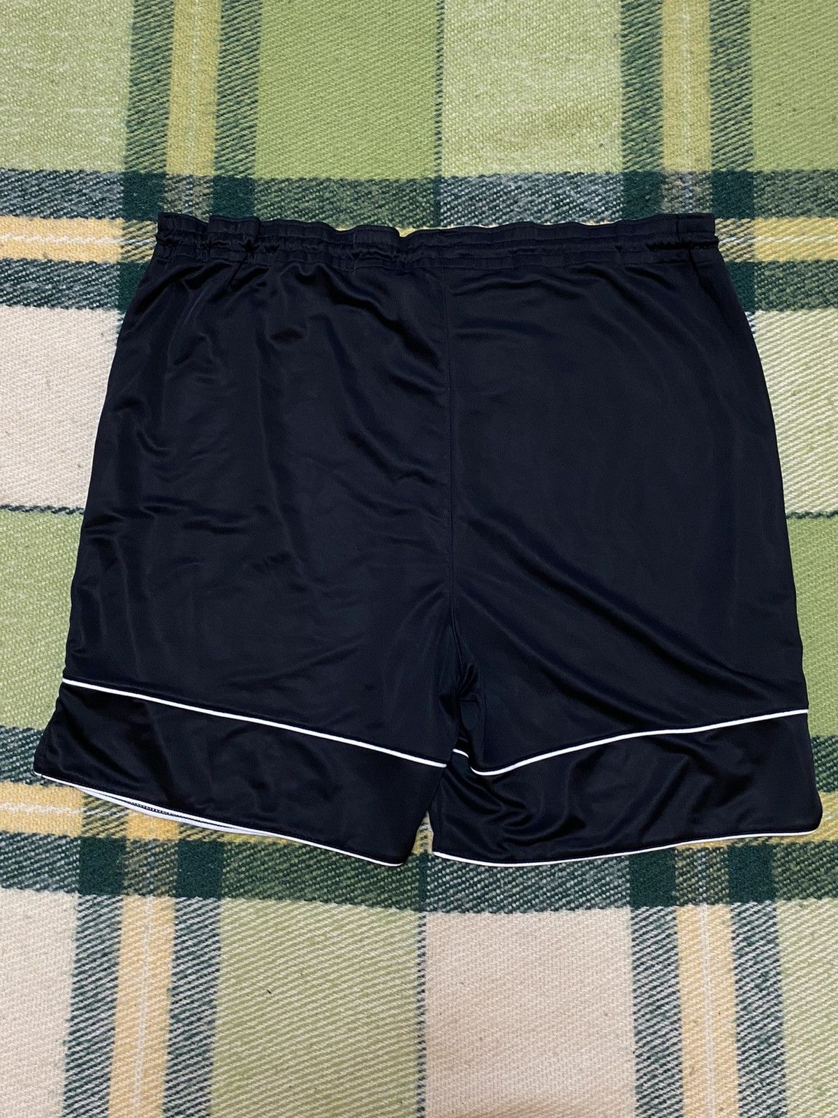 Nike Vintage Nike shorts streetwear swoosh casual y2k size L Size US 34 / EU 50 - 2 Thumbnail