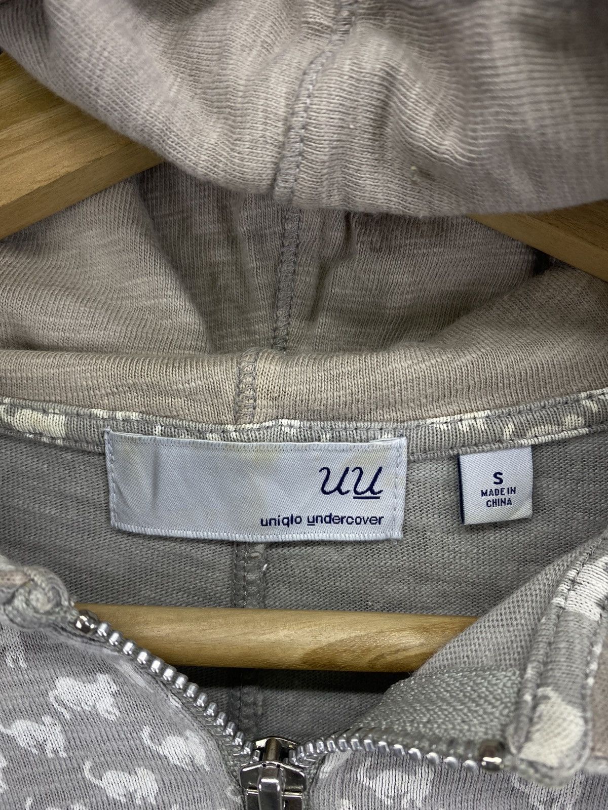 Undercover × Uniqlo Vintage Y2K Undercover x Uniqlo Fullprint Hoodie Sweatshirt Size S / US 4 / IT 40 - 6 Thumbnail