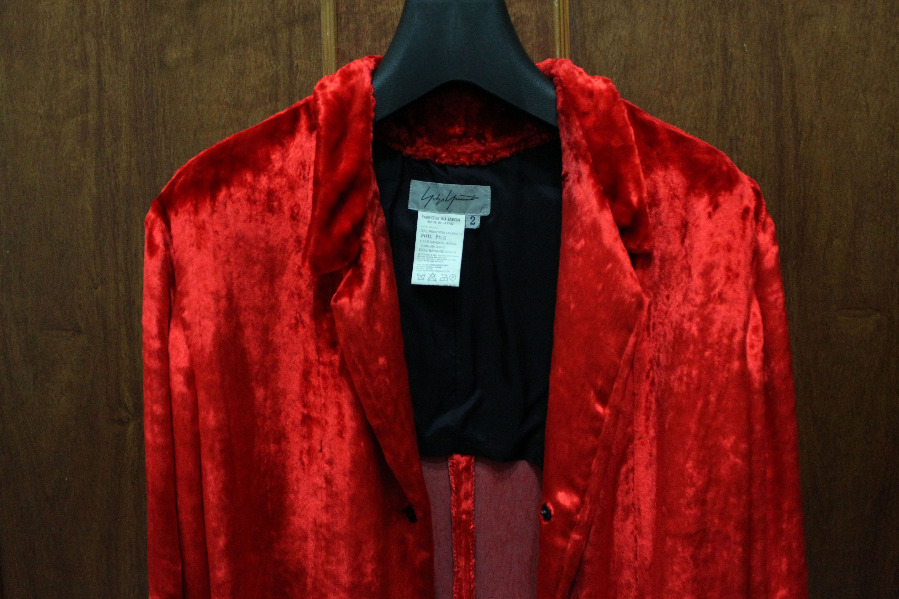 Yohji Yamamoto AW 05 RED VELVET SHIRT Size US S / EU 44-46 / 1 - 4 Thumbnail