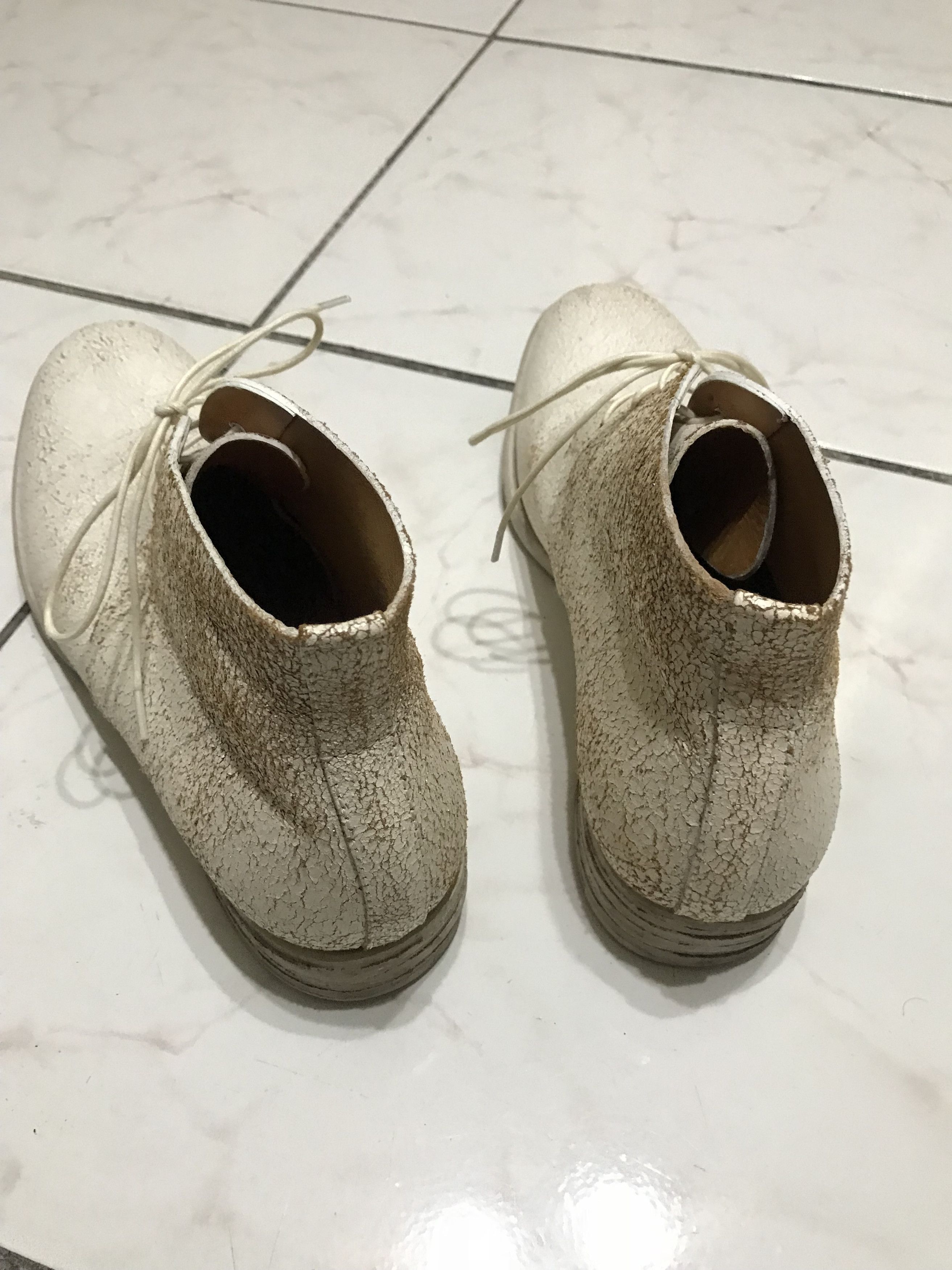 Isamu Katayama Backlash White cracked leather boots Size US 10 / EU 43 - 4 Thumbnail