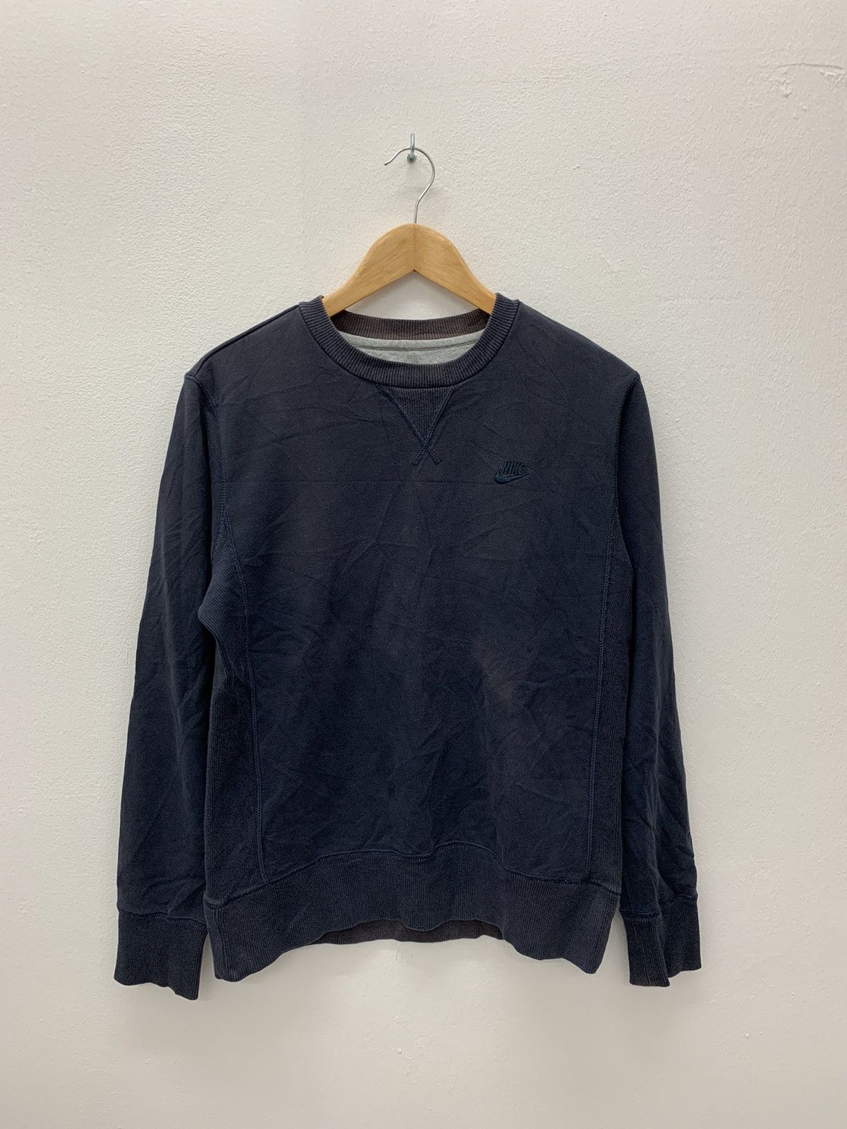 Nike Vintage Sun Faded Nike Small Swoosh Crewneck Sweatshirt Size US M / EU 48-50 / 2 - 2 Thumbnail
