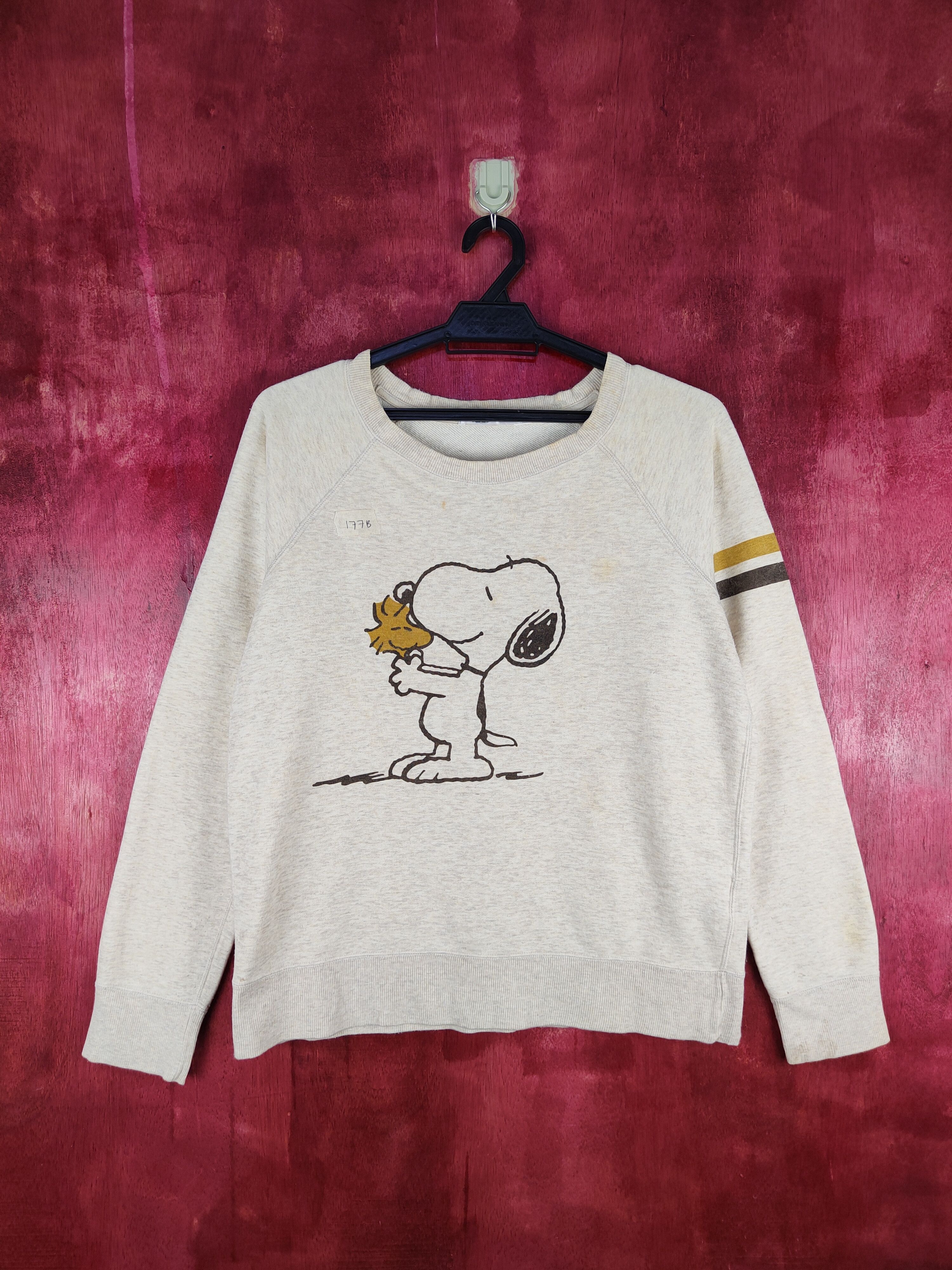 Peanuts Uniqlo Light Brown (Snoopy) vintage Sweatshirt #177B Size L / US 10 / IT 46 - 1 Thumbnail